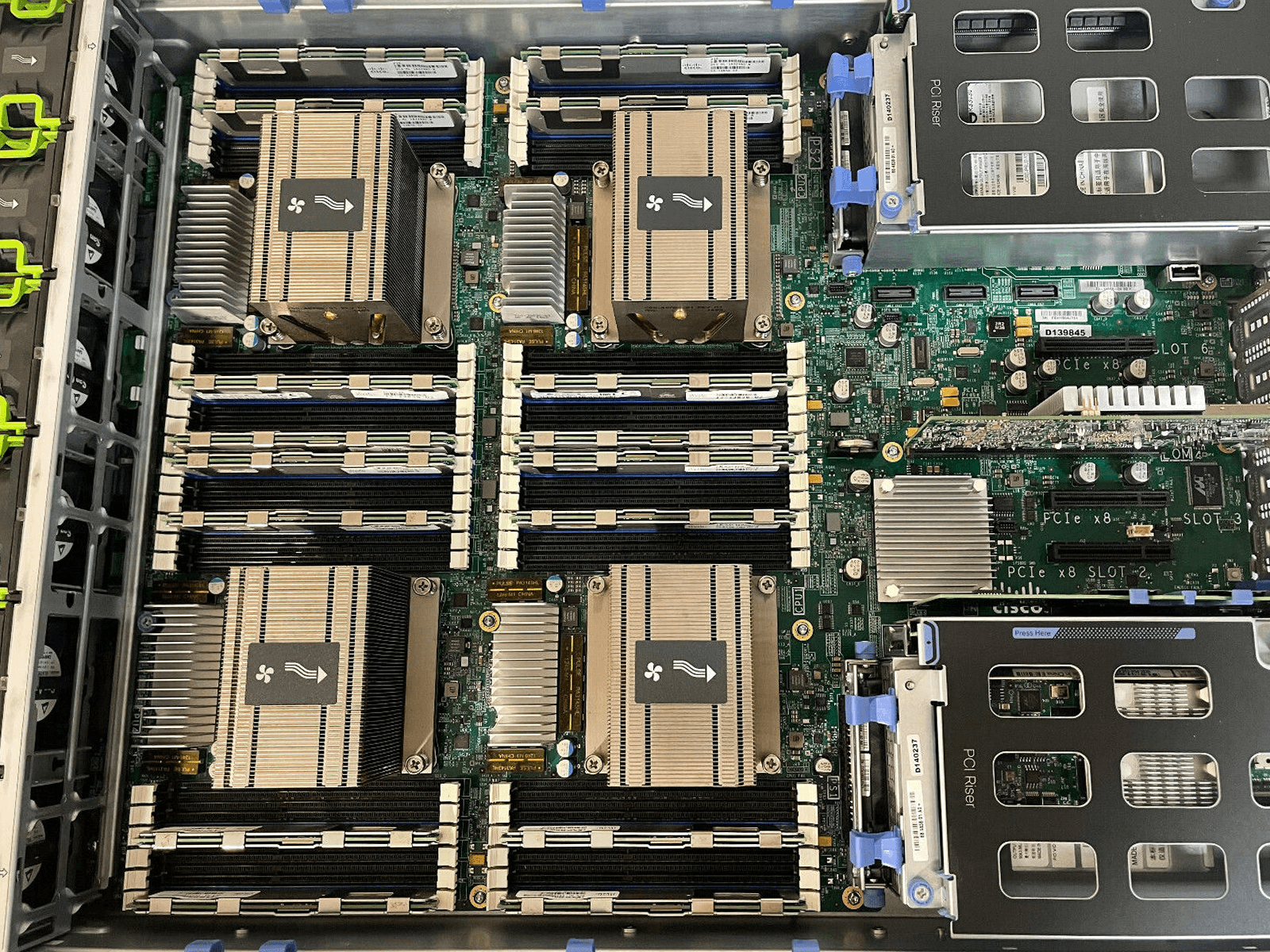 Cisco UCS C420 M3 Server 4x E5-4650 8-core 2.7GHz 512GB 2x VIC 1225 10GbE 2x 1200W