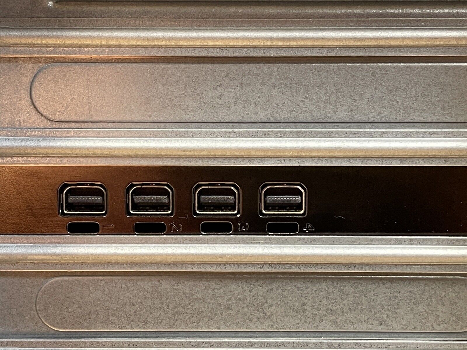 HP Z6 G4 4CA93UP#ABA 32GB RAM 256GB SSD 1x Xeon Bronze 3106 1TB HDD Quadro P620 GPU Win10 P.