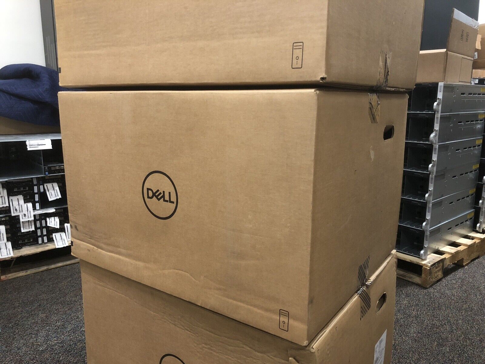 Dell T7910 Xeon E5-2623V4 2.6GHz 64GB 2x 512GB SSD M2000 4GB vRAM Win10 64 1300W.