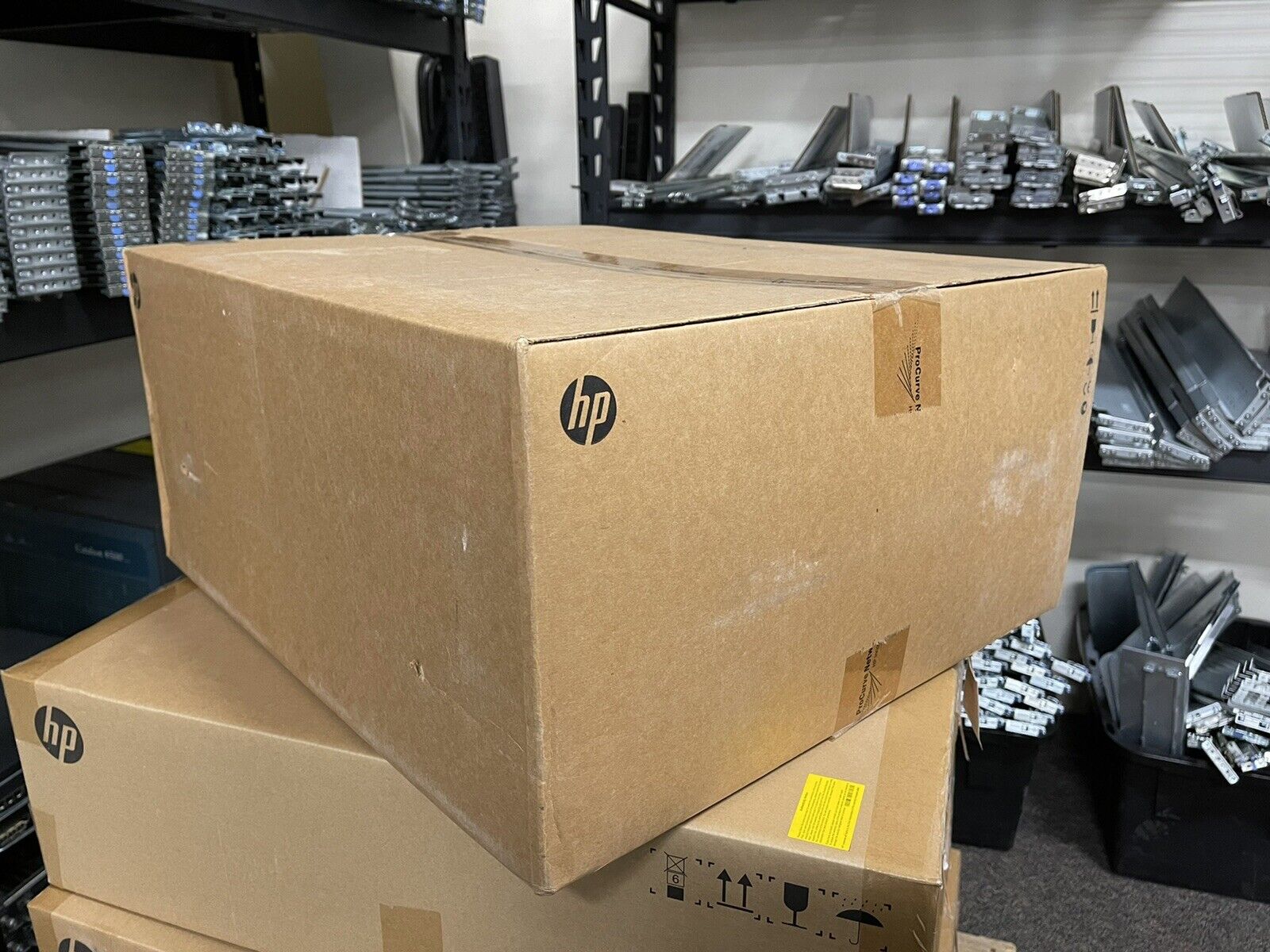 HP HPE J9642A Aruba E5406 zl Switch with Premium Software BTO CTO 4U.