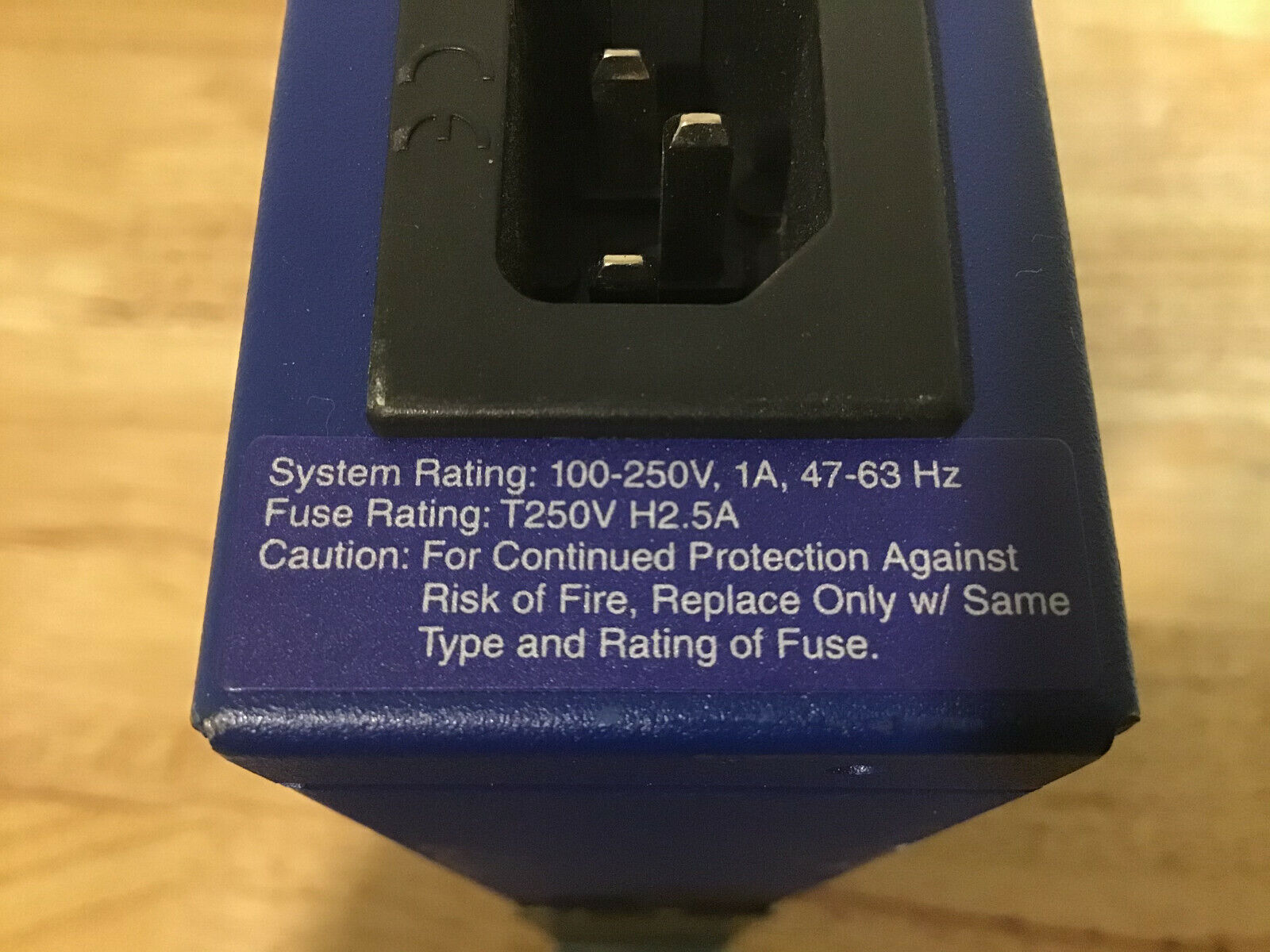 Juniper NetScreen-204 Firewall VPN 4x 10/100 BASE-T RJ45 375 Mbps L2 L3 NAT BGP.