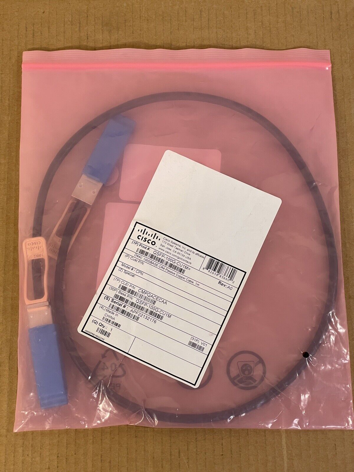 Cisco QSFP-100G-CU1M 100GBASE-CR4 Passive Copper 1M Direct Attach Cable.