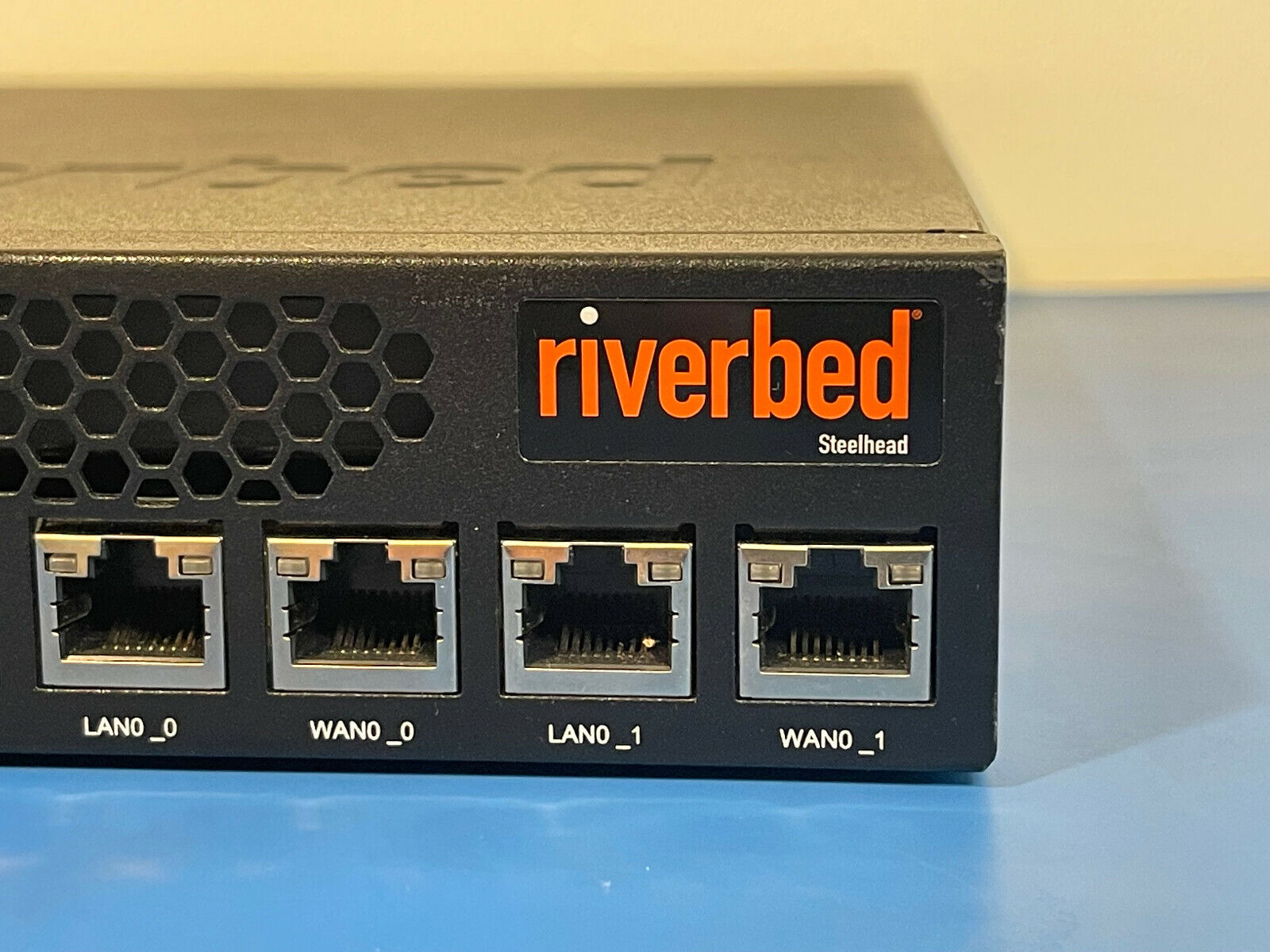Riverbed Steelhead CX 770 WAN Optimization Appliance H Spec License AC PSU