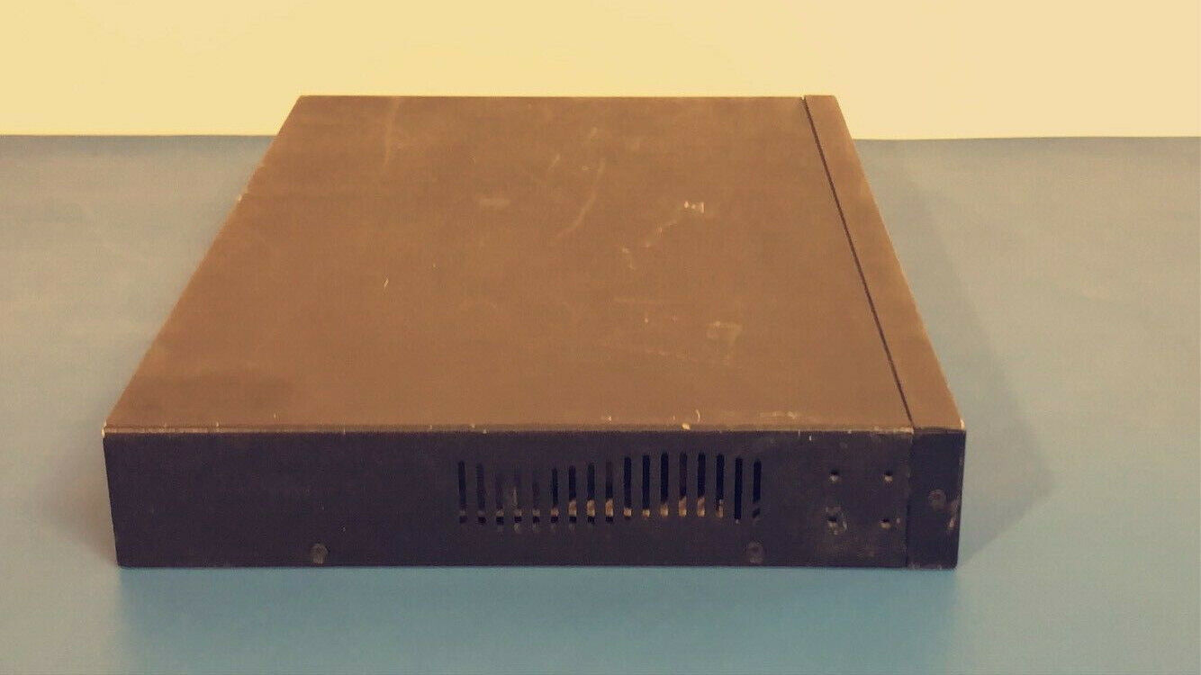 U.S. Robotics 24-Port Unmanaged Gigabit Ethernet Switch 10/100/1000 USR997931.