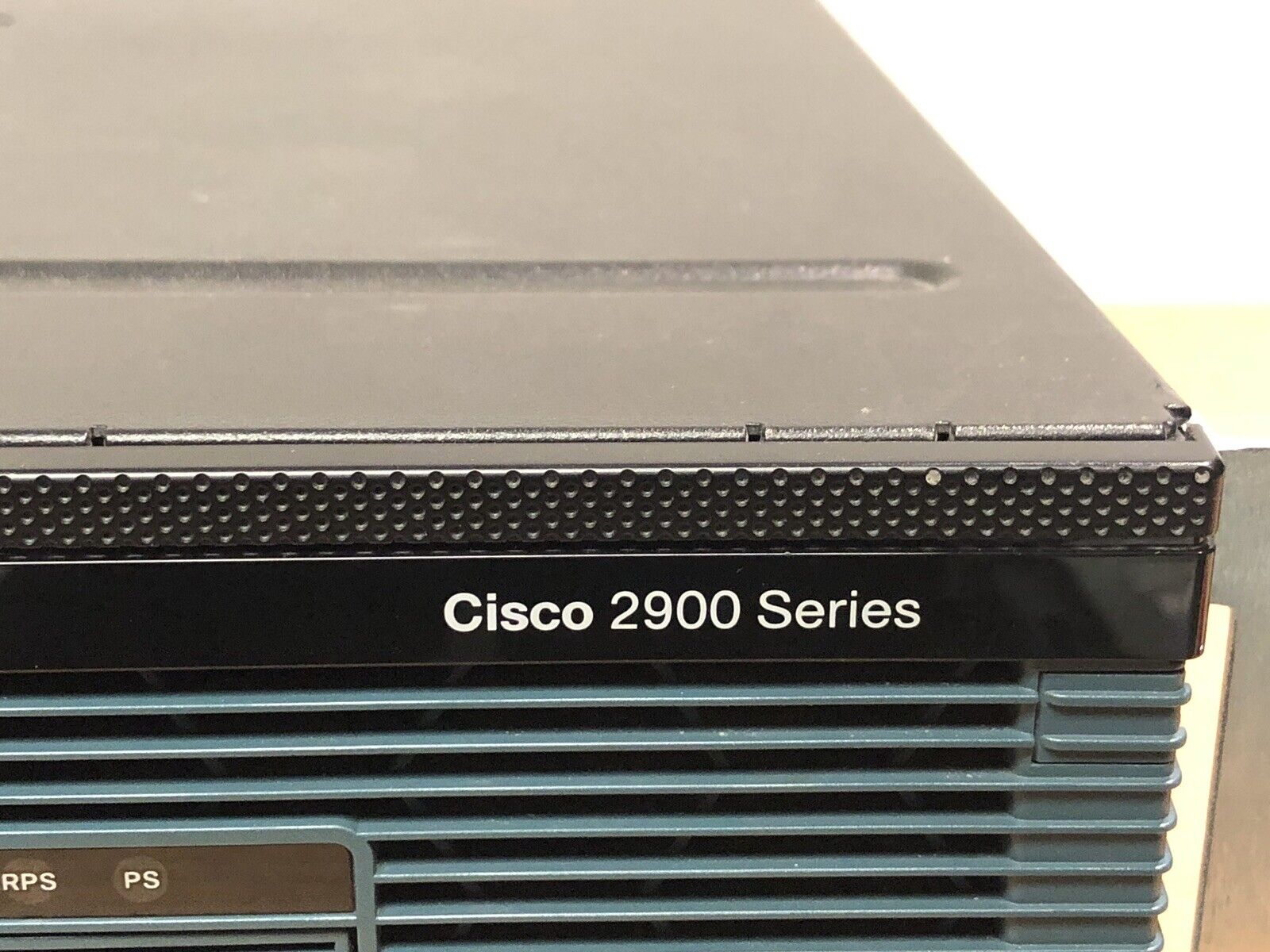 Cisco 2951 Gigabit Router 1.5GB-D 2GB-CF IPBase Security UC 3GE SL-29-SEC-UC-K9.