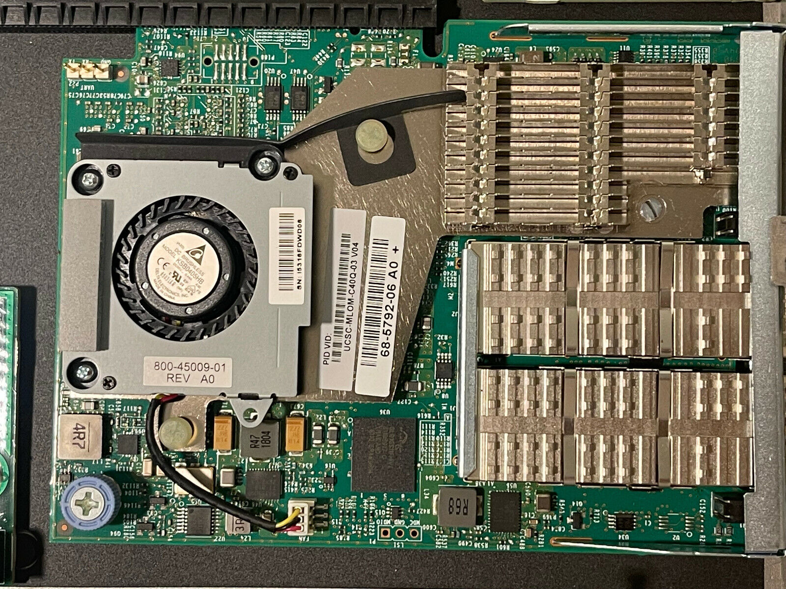 Cisco HyperFlex HX220c M5 Server 2x Xeon 8168 24-core 384GB 8.5TB SSD 2x 1050W