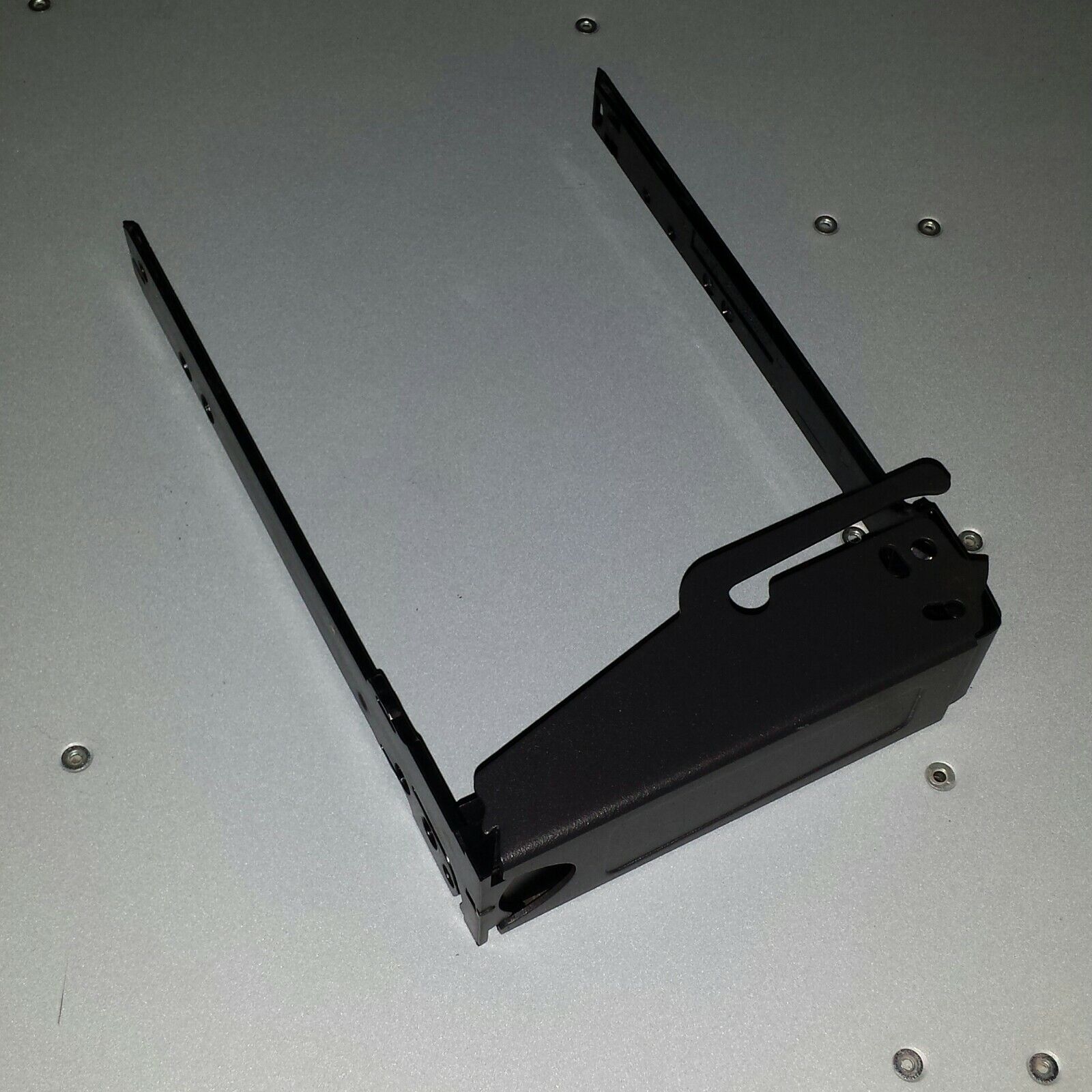 Newisys HDD Enclosure LFF 3.5 60x NEW 16TB SAS 2x PSU 2x Expanders 960TB Rails NDS-4600.