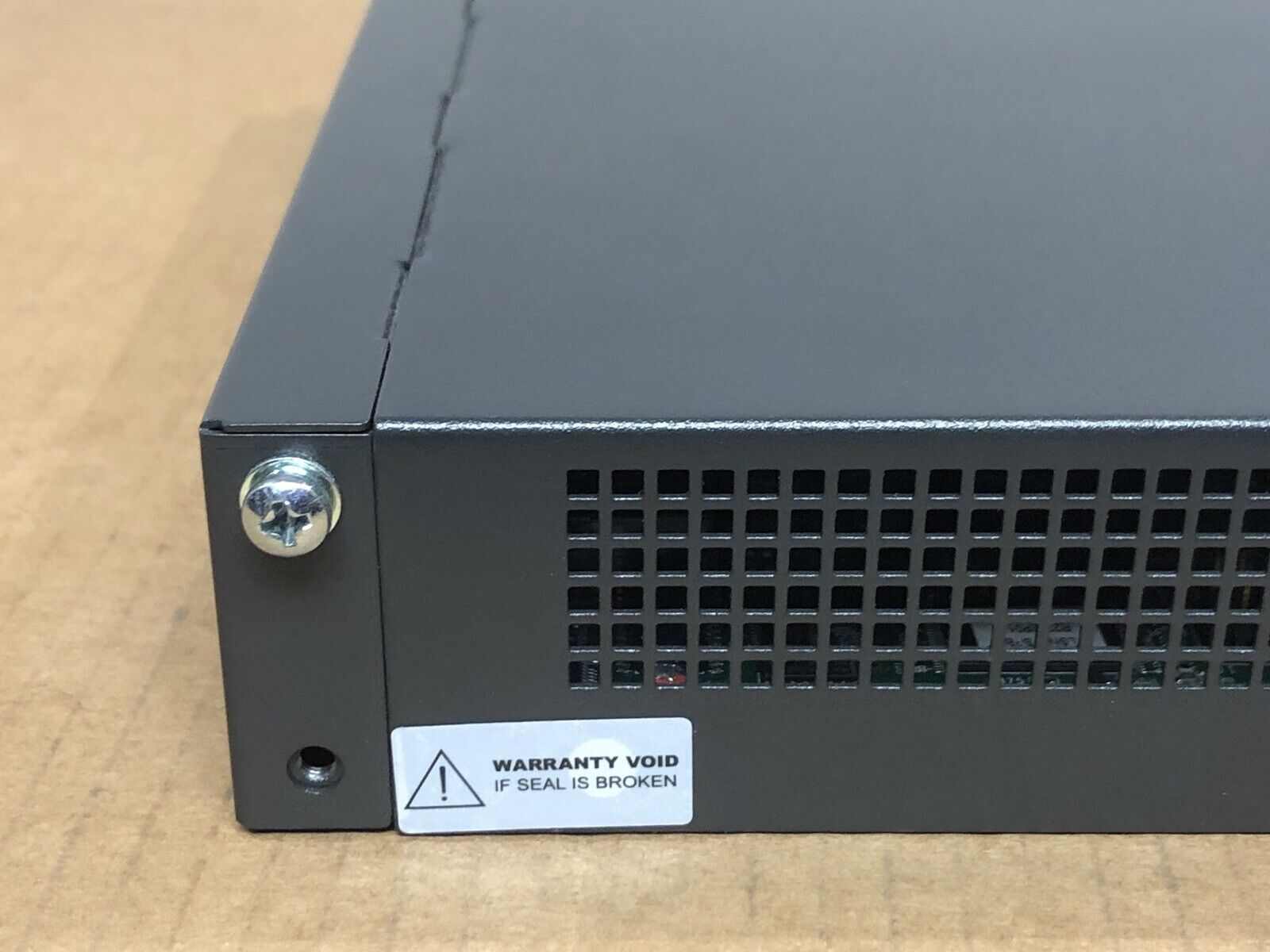 HP JE022A 3Com 8-Port 10/100 Mbps RJ45 SFP Switch Managed 1x RJ45/SFP Gigabit Uplink L2.