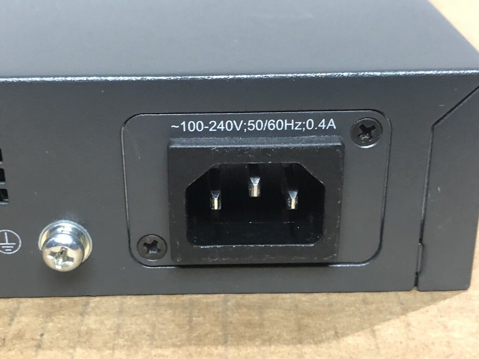 HP JE022A 3Com 8-Port 10/100 Mbps RJ45 SFP Switch Managed 1x RJ45/SFP Gigabit Uplink L2.