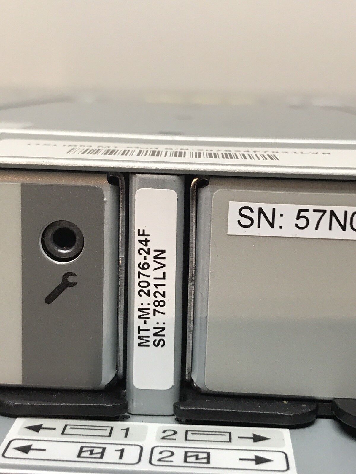 IBM Storwize V7000 Gen2 22x 300GB 15k Expansion 2x PSU Rails 24x G2 2076-24F.