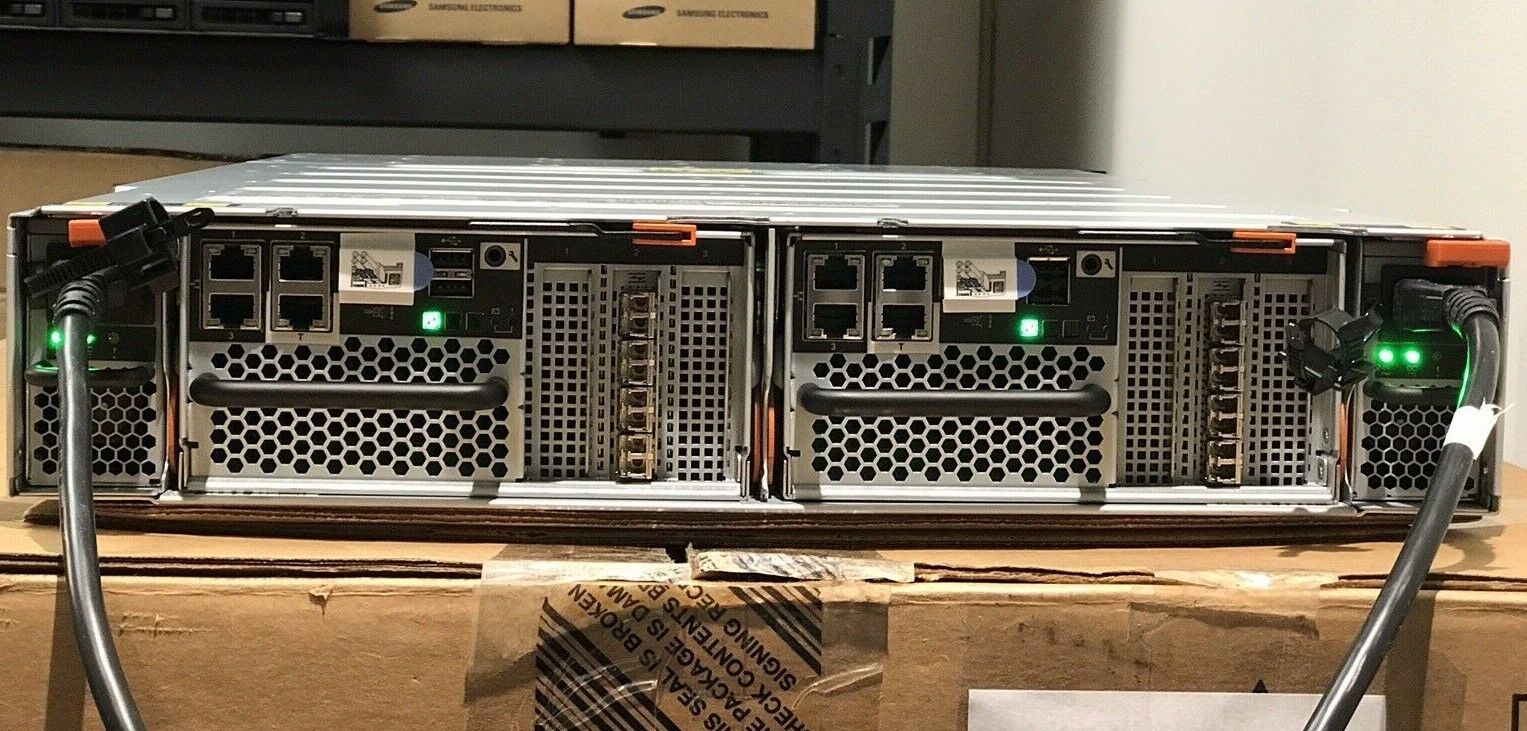 IBM Storwize V7000 Gen2 22x 300GB 15k Dual Nodes 64GB 8Gb FC 2x PSU Rails 24x G2.