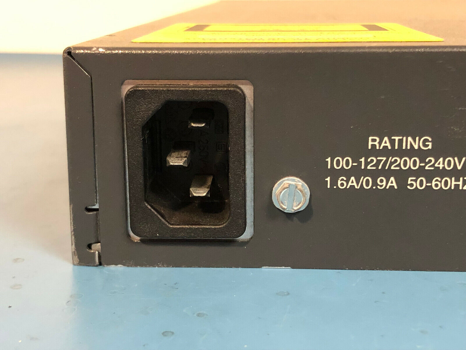 Cisco Catalyst 3550 WS-C3550-48-SMI Ethernet Switch 48x 10/100 RJ45 2x 1Gb GBIC.