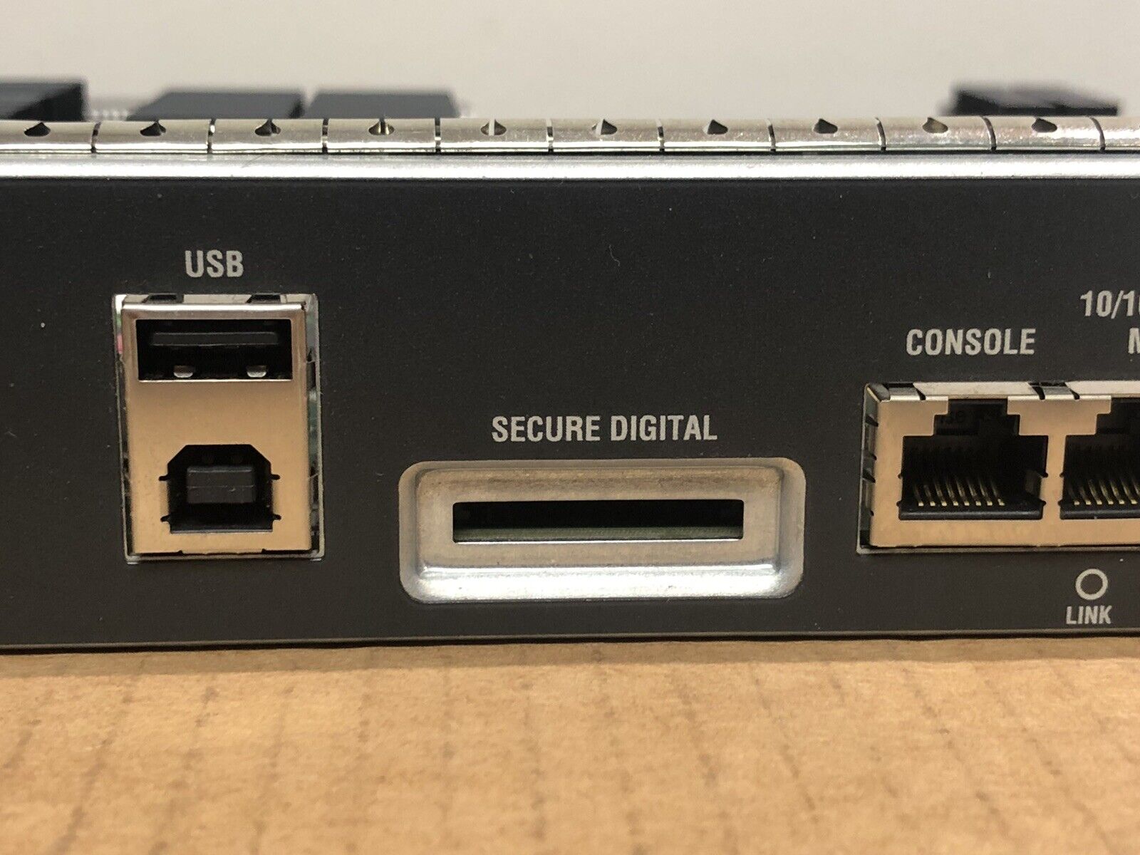 Cisco Catalyst 4500 E Series Supervisor Engine WS-X45-SUP7L-E 4x 10GE Uplinks.