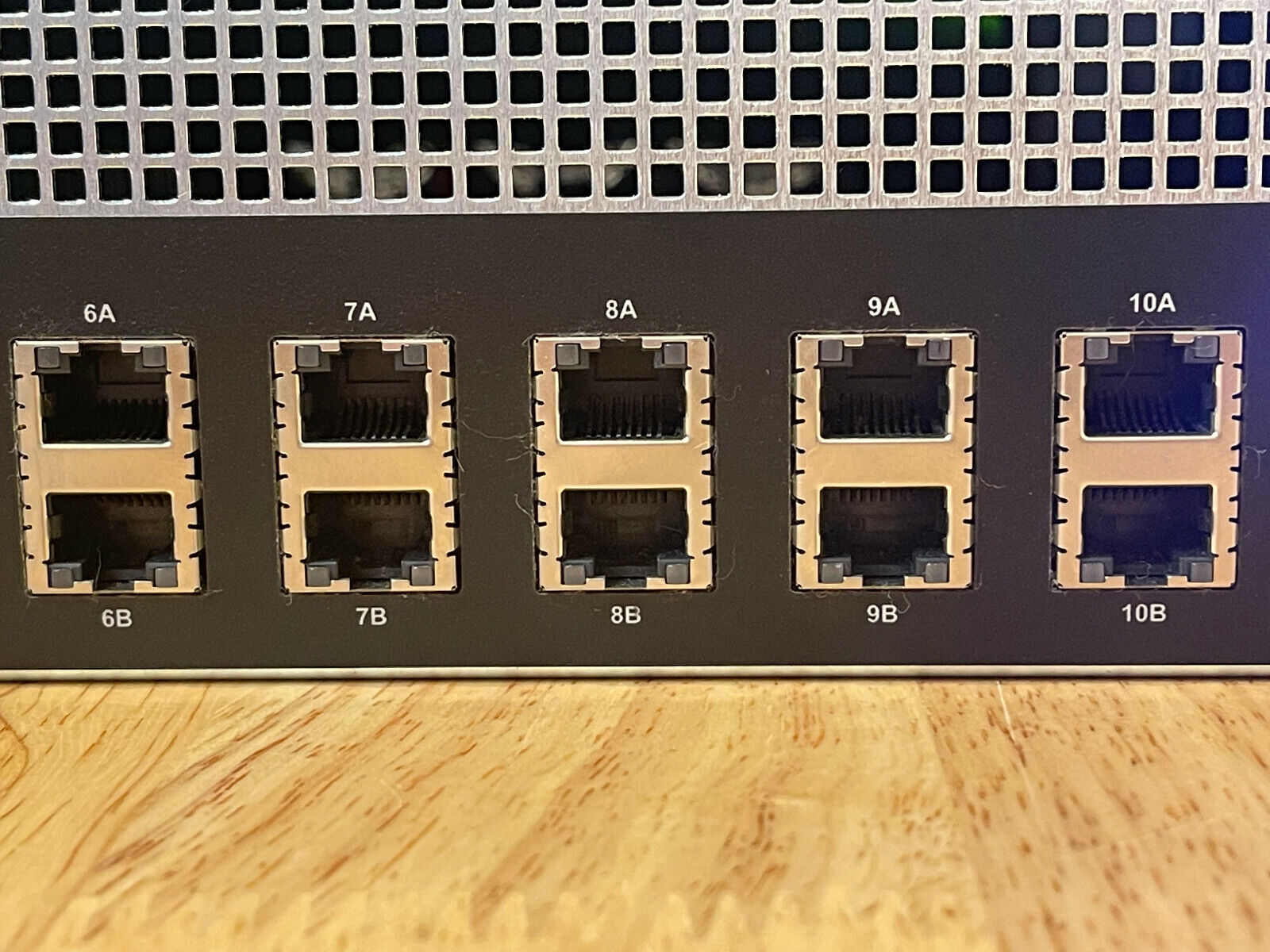 HP JC021A TippingPoint S1400N IPS 2500N-50R1-6006 Intrustion Prevention System 10x RJ45 10x SFP 2x PSU.