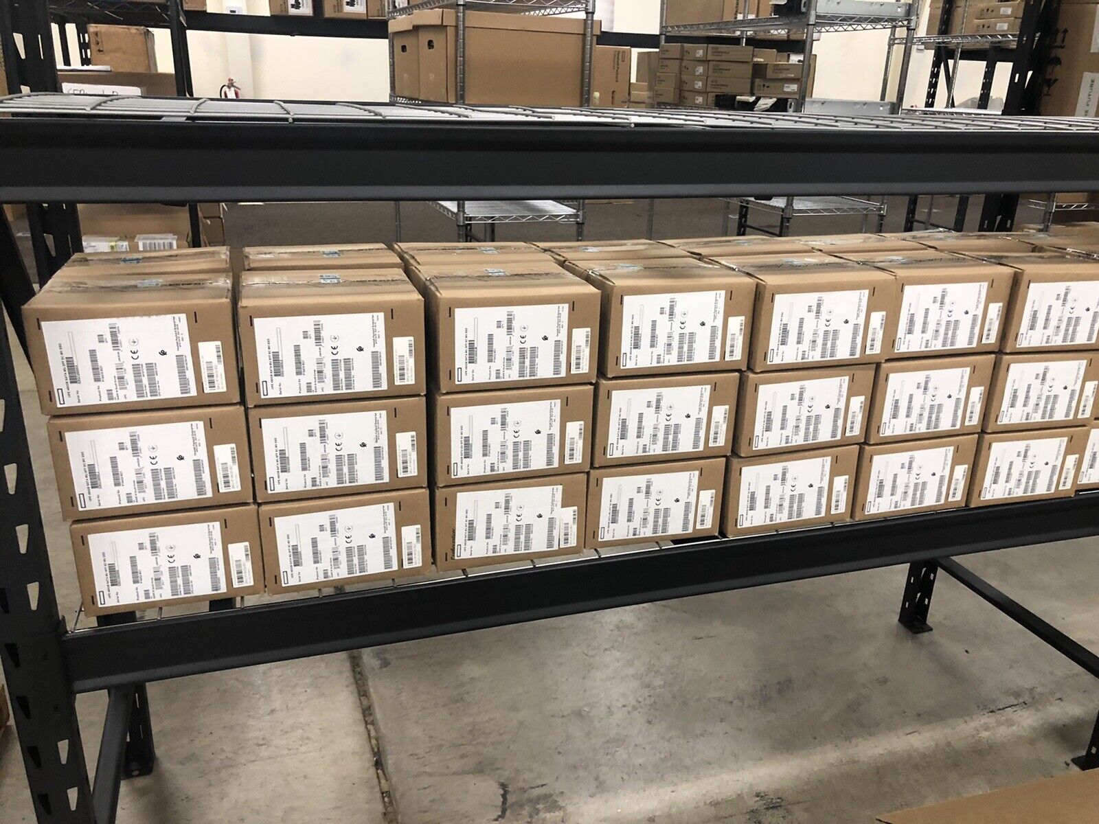 HPE P40503-B21 960GB SATA 6Gb/s 2.5" SFF Mixed Use BC TLC SSD Solid State Drive