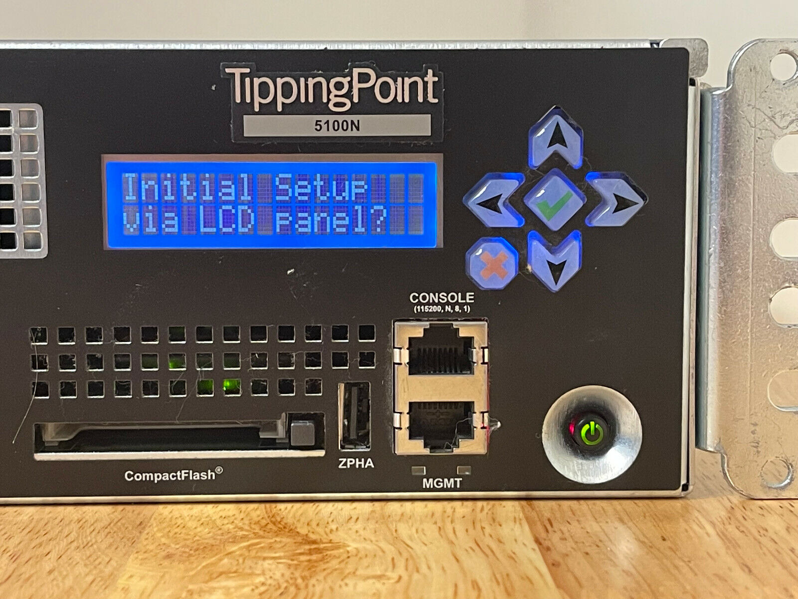 HP JC021A TippingPoint S5100N IPS Intrustion Prevention System 10x RJ45 10x SFP 2x XFP.