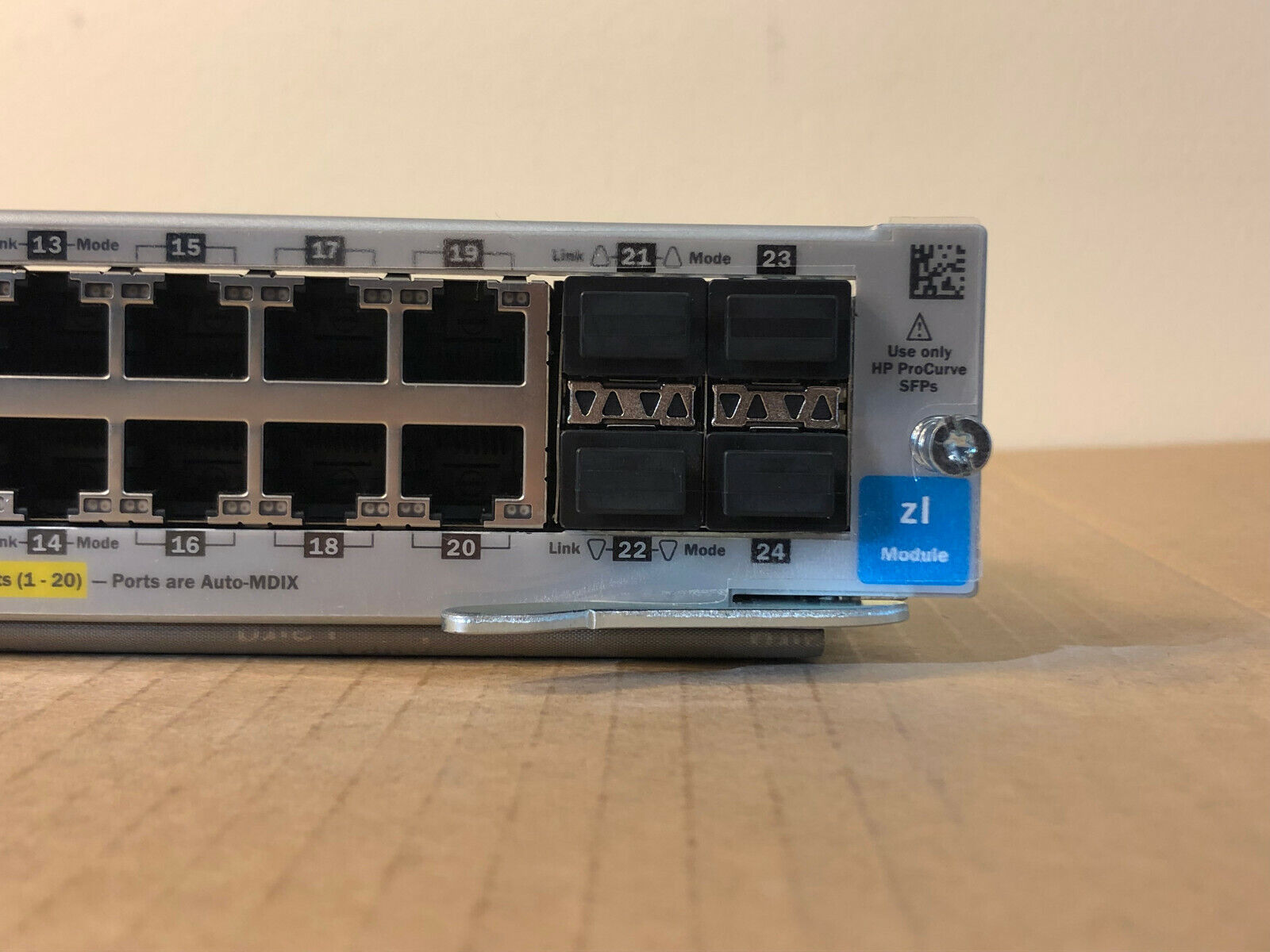 HPE J9308A 20-Port 10/100/1000 Gigabit PoE+/4-Port Mini-GBIC zl Module 20x RJ45 4x SFP.
