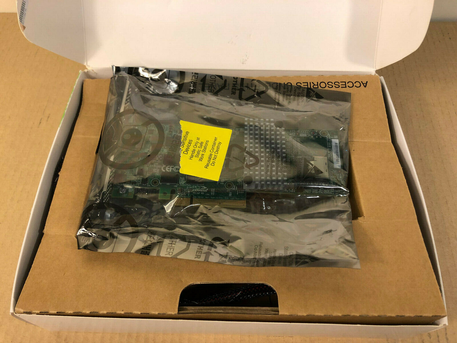 LSI 3ware 9750-4i 6Gb/s 4-Port SATA SAS RAID Controller Card Kit PCI-e LP+FH 45412-01C.