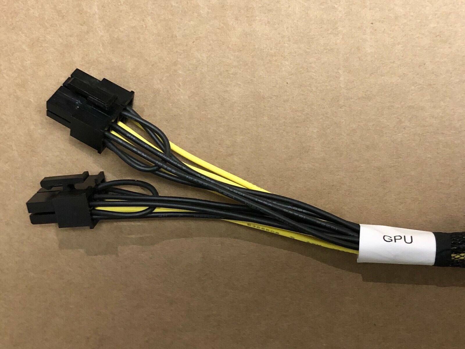 Choose your type HPE GPU Power Cable 6-Pin 8-Pin EPS PCI-e Y-cable Riser to GPU.