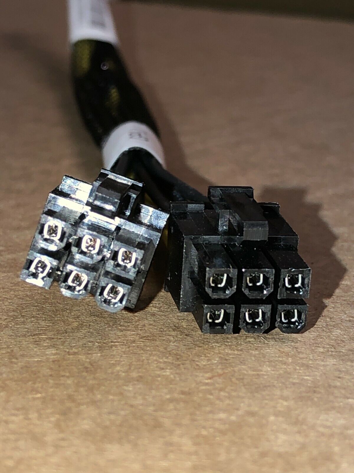 Choose your type HPE GPU Power Cable 6-Pin 8-Pin EPS PCI-e Y-cable Riser to GPU.