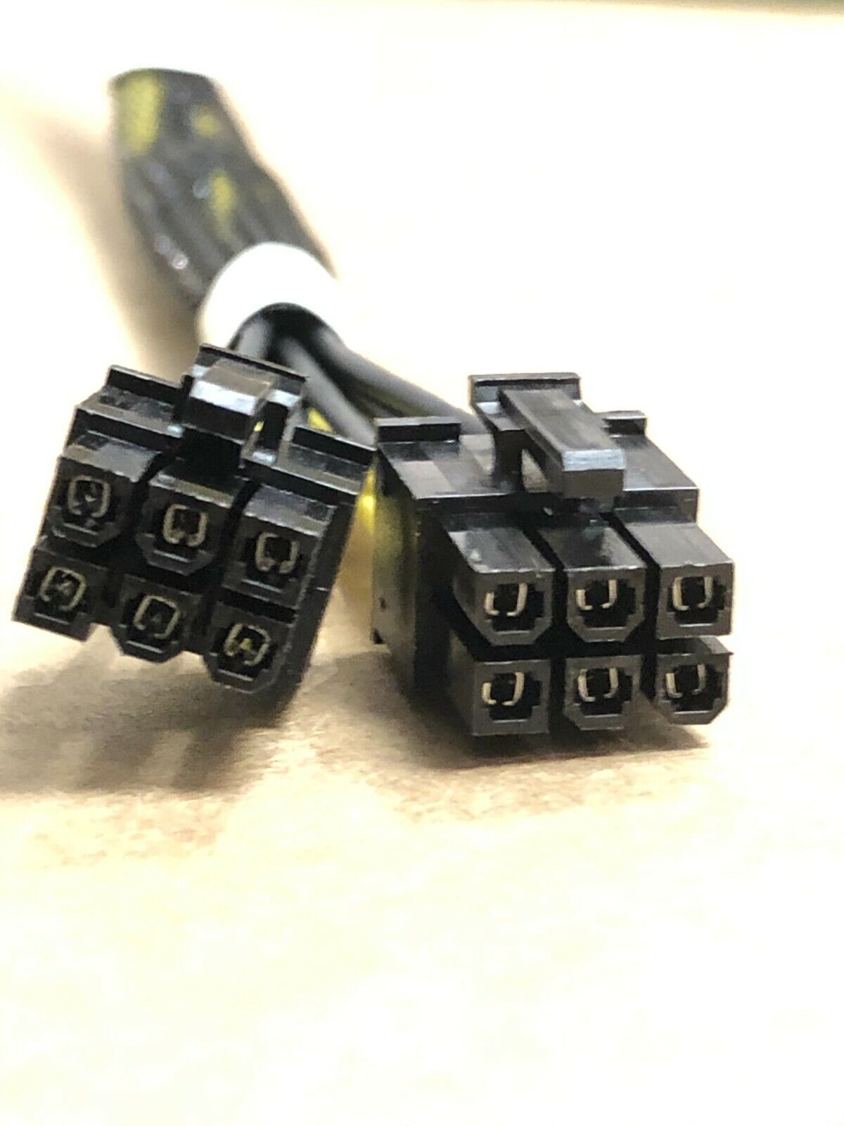 Choose your type HPE GPU Power Cable 6-Pin 8-Pin EPS PCI-e Y-cable Riser to GPU.