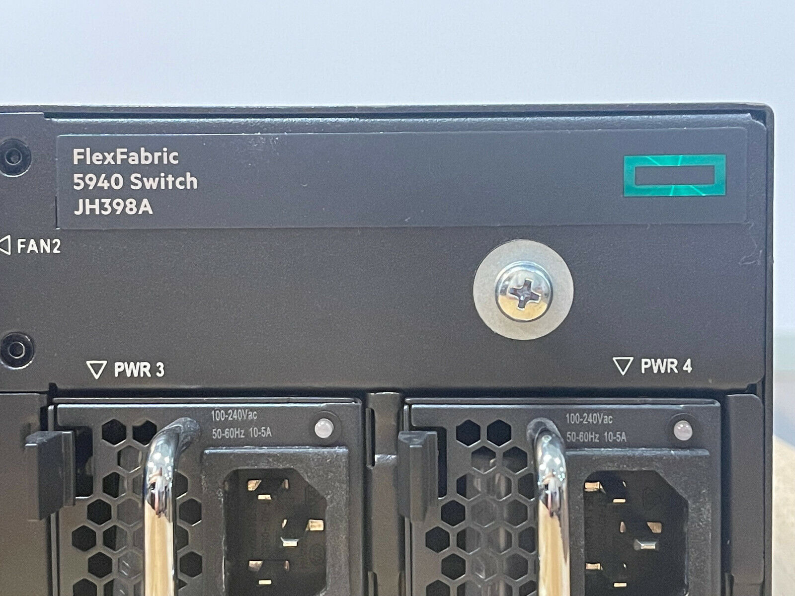 HPE JH398A FlexFabric 5940 4-slot Switch Chassis 4x PSU 2x Fan up to 32x40GbE 96x1/10GE.