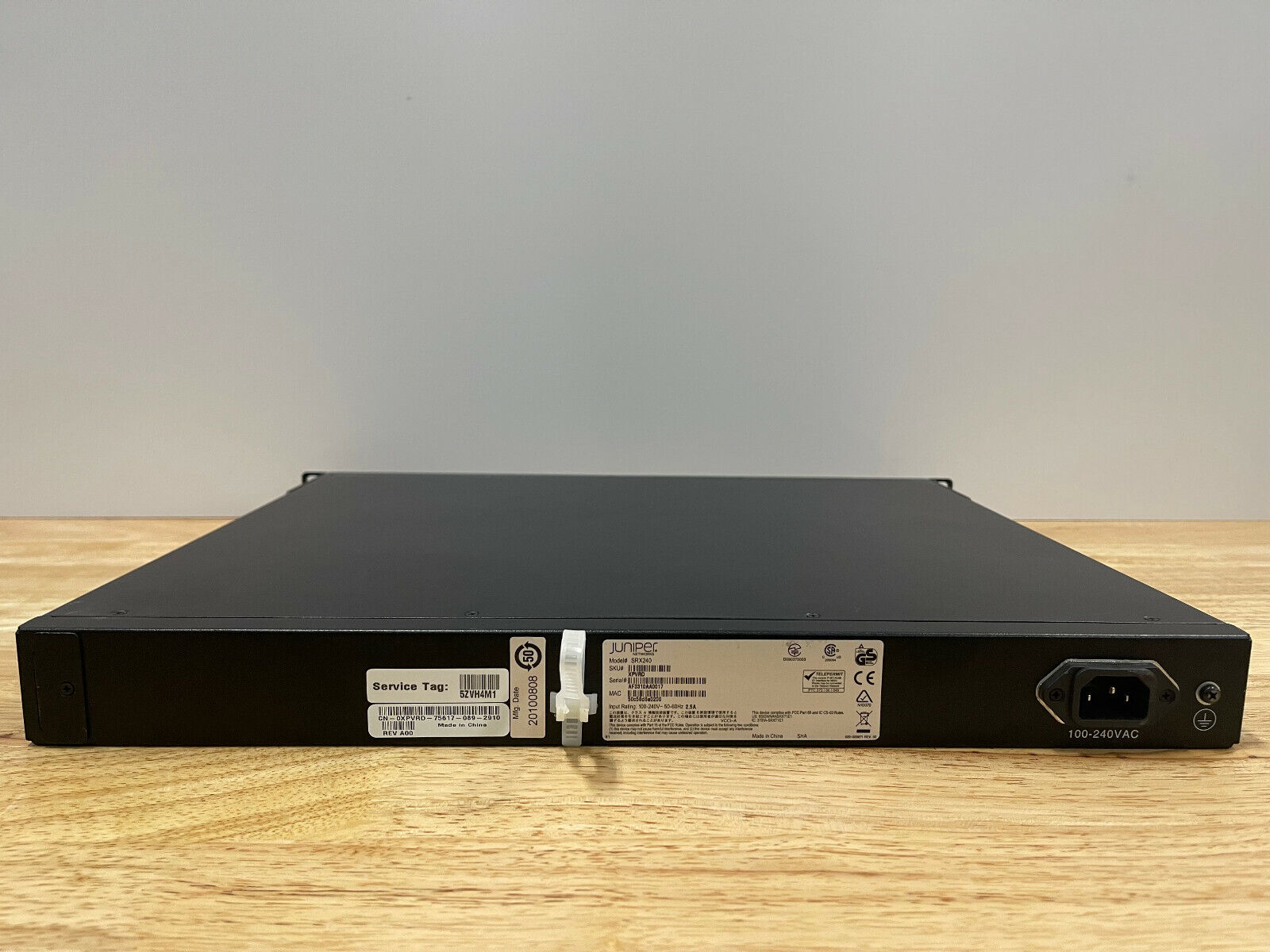 Dell PowerConnect J-SRX240B Secure Router VPN Firewall Juniper JunOS WAN Gateway.