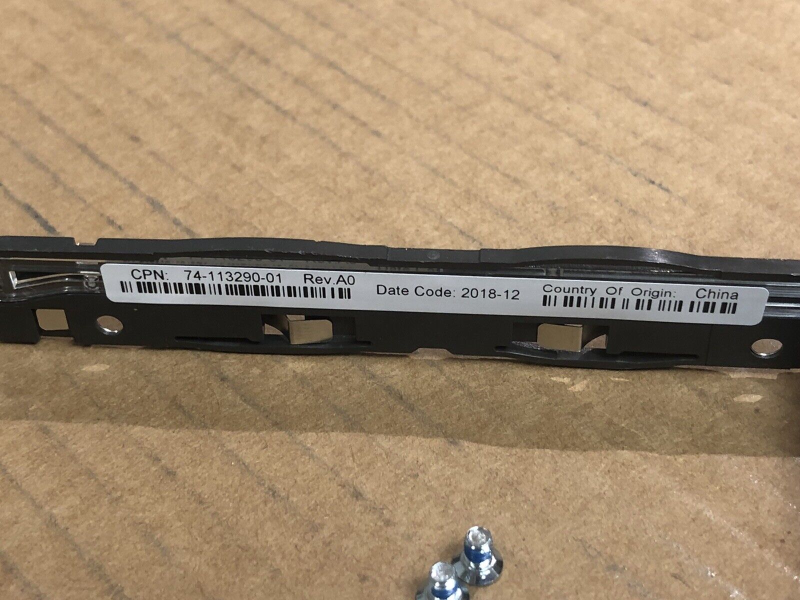 HDD SSD Tray Caddy 74-113290-01 SFF Cisco UCS C220 C240 C480 ML C4200 M5 SAS SATA 2.5" 2.5IN.