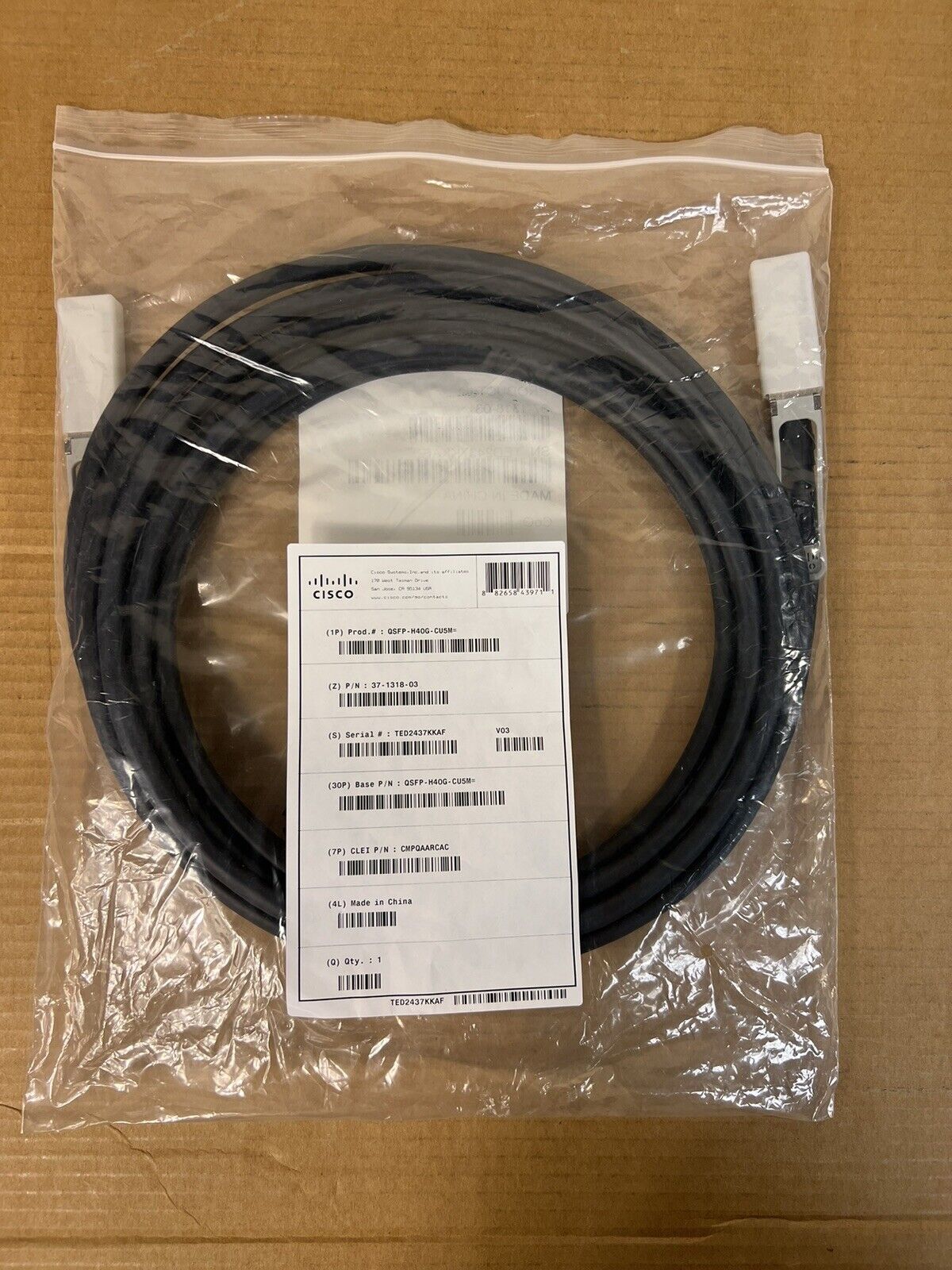 Cisco 37-1318-03 QSFP-H40G-CU5M 40GBASE-CR4 Passive Copper 5M Direct Attach Cable.