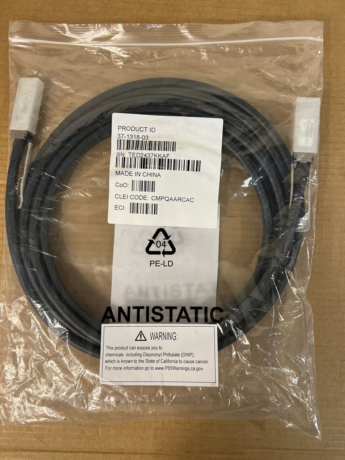 Cisco 37-1318-03 QSFP-H40G-CU5M 40GBASE-CR4 Passive Copper 5M Direct Attach Cable.