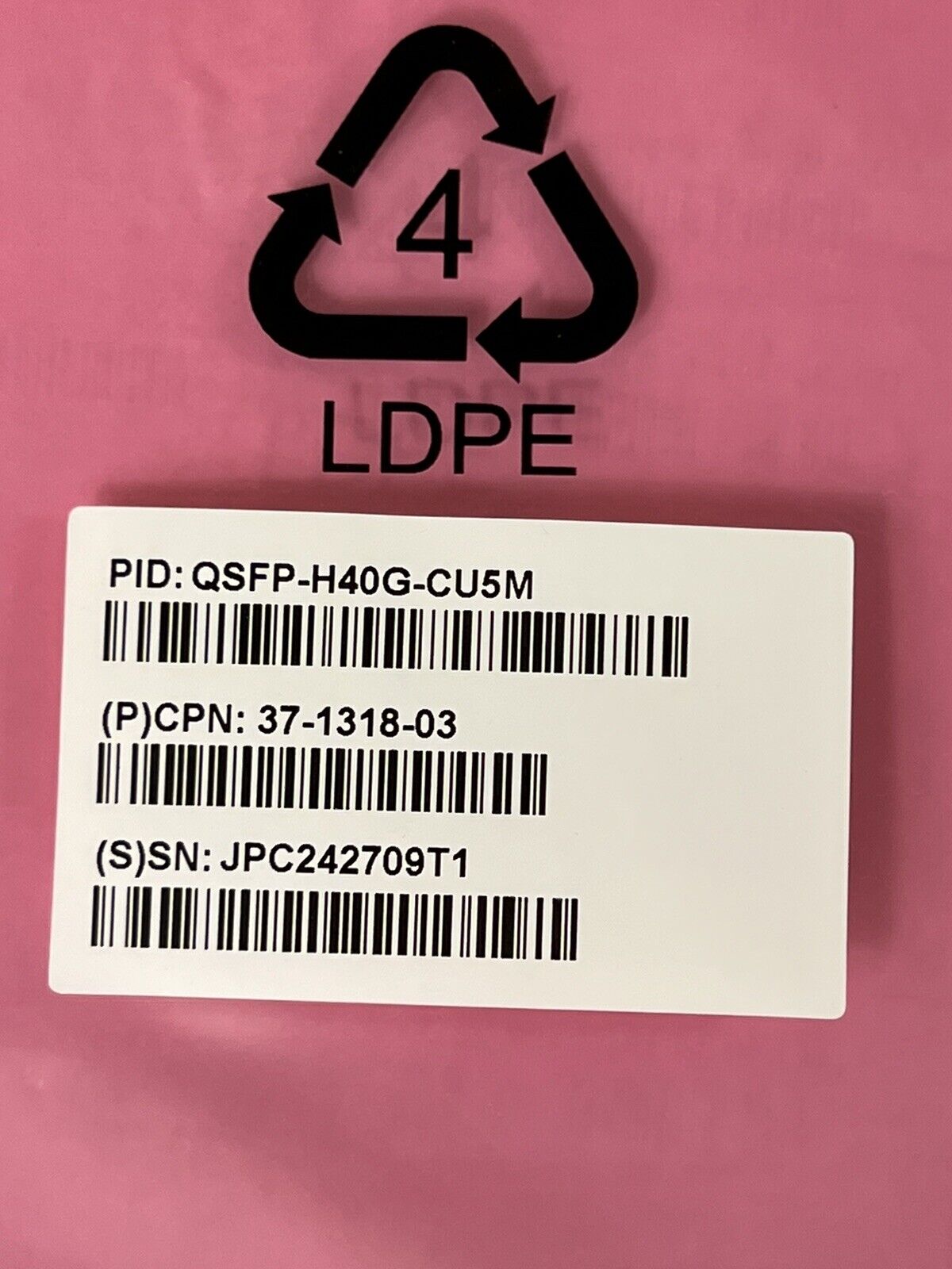 Cisco 37-1318-03 QSFP-H40G-CU5M 40GBASE-CR4 Passive Copper 5M Direct Attach Cable.