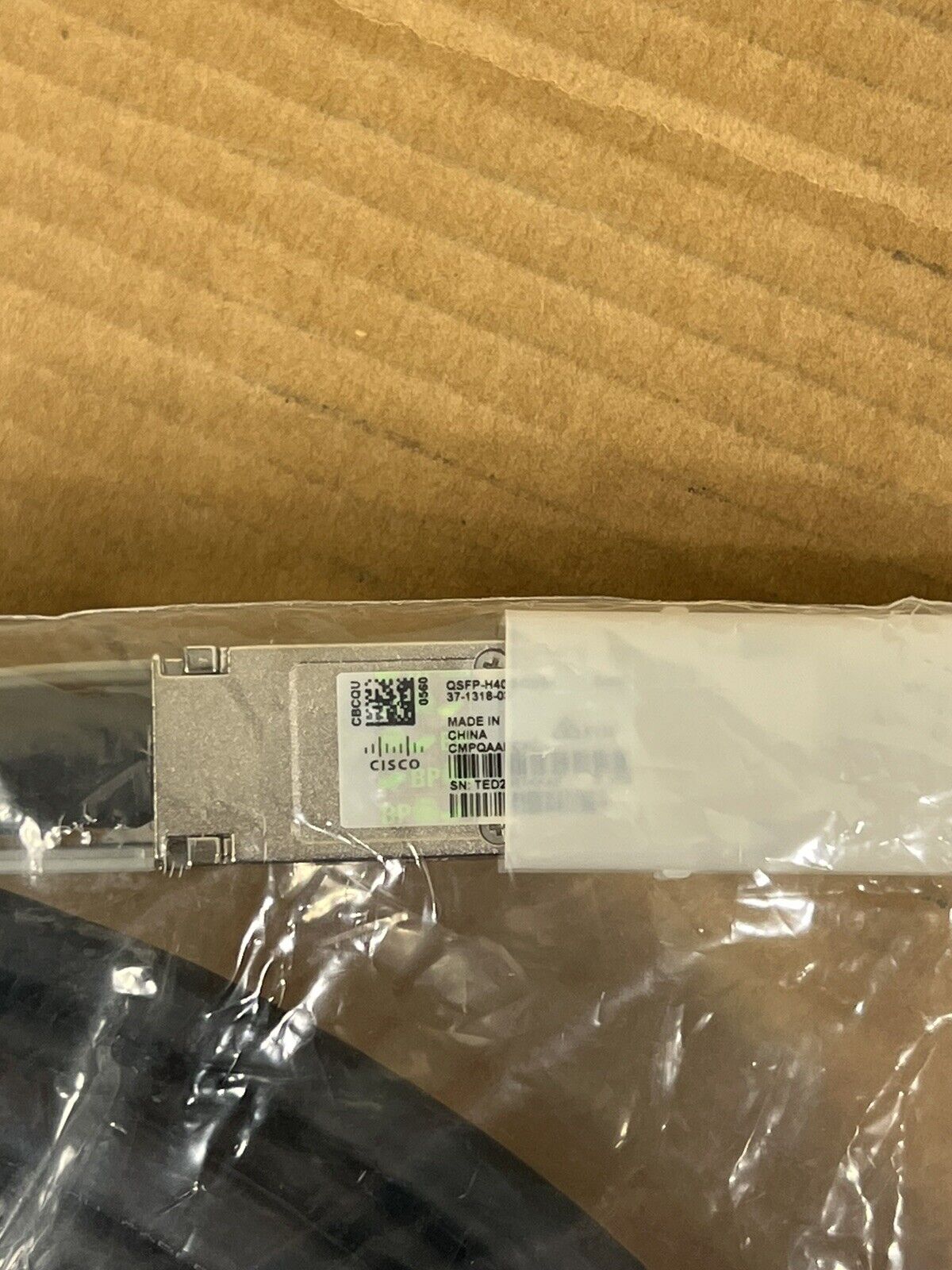 Cisco 37-1318-03 QSFP-H40G-CU5M 40GBASE-CR4 Passive Copper 5M Direct Attach Cable.