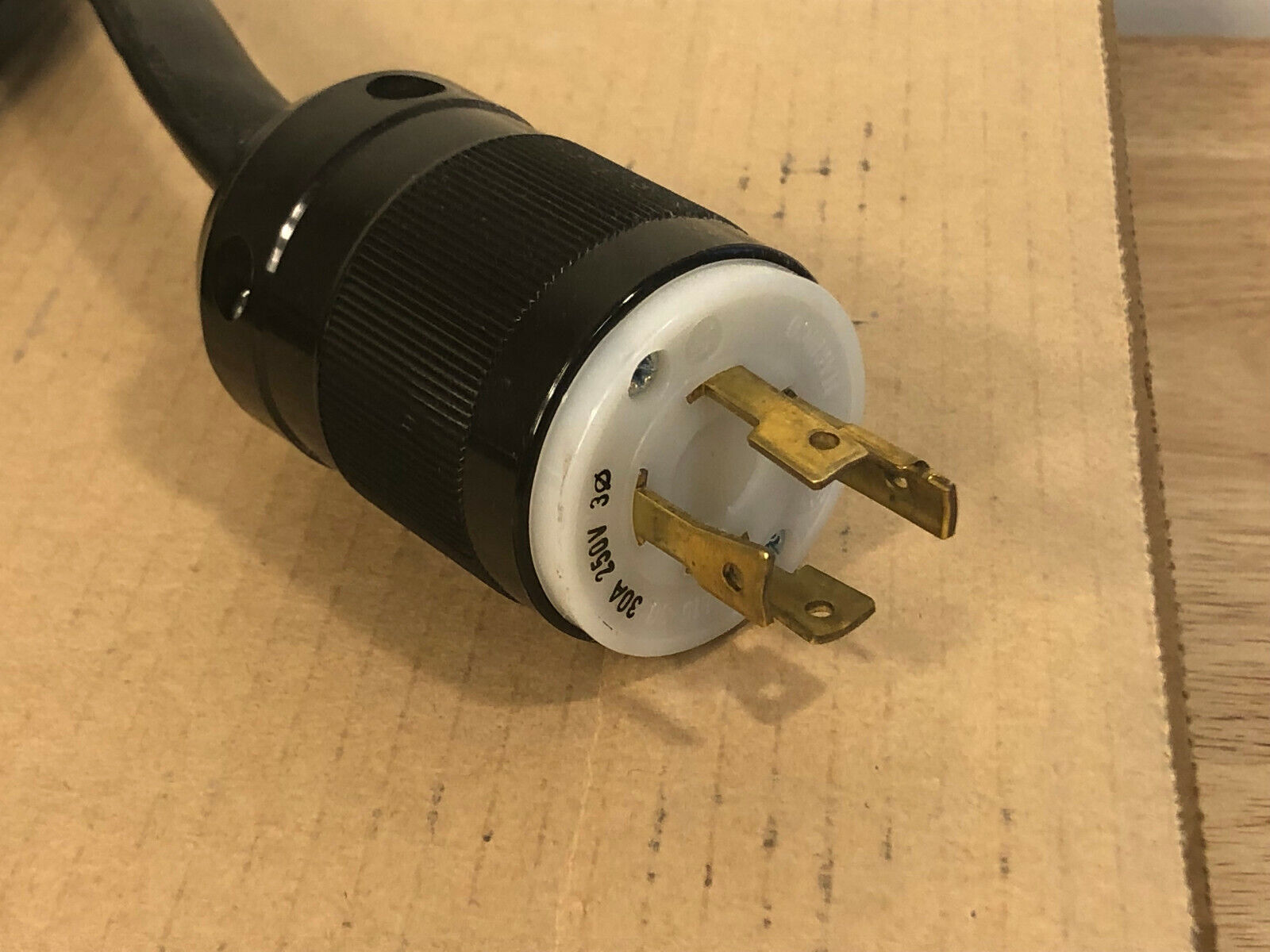 Well Shin 30 Amp 250 Volt 3 phase NEMA L15-30P cable w Connecting Wires 3PH E90165.