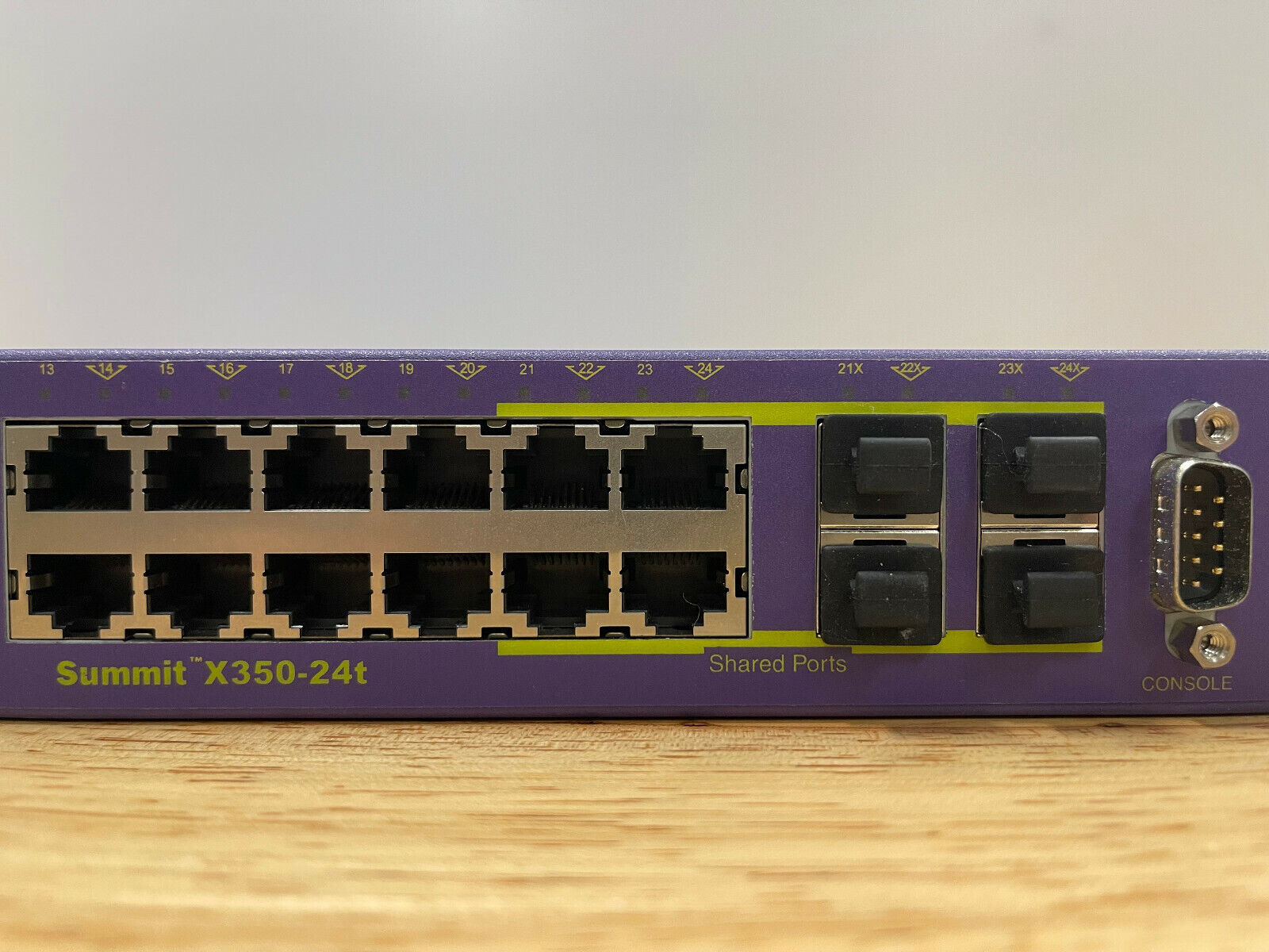 Extreme Networks Summit X350-24T 24-Port RJ45 SFP 1Gbps Ethernet Network Switch.