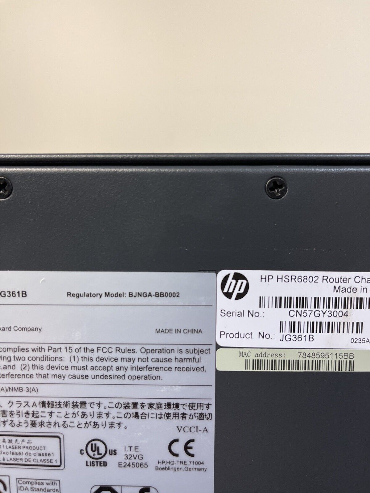 HPE JG361B FlexNetwork HSR6802 Router Chassis with Fan Module.