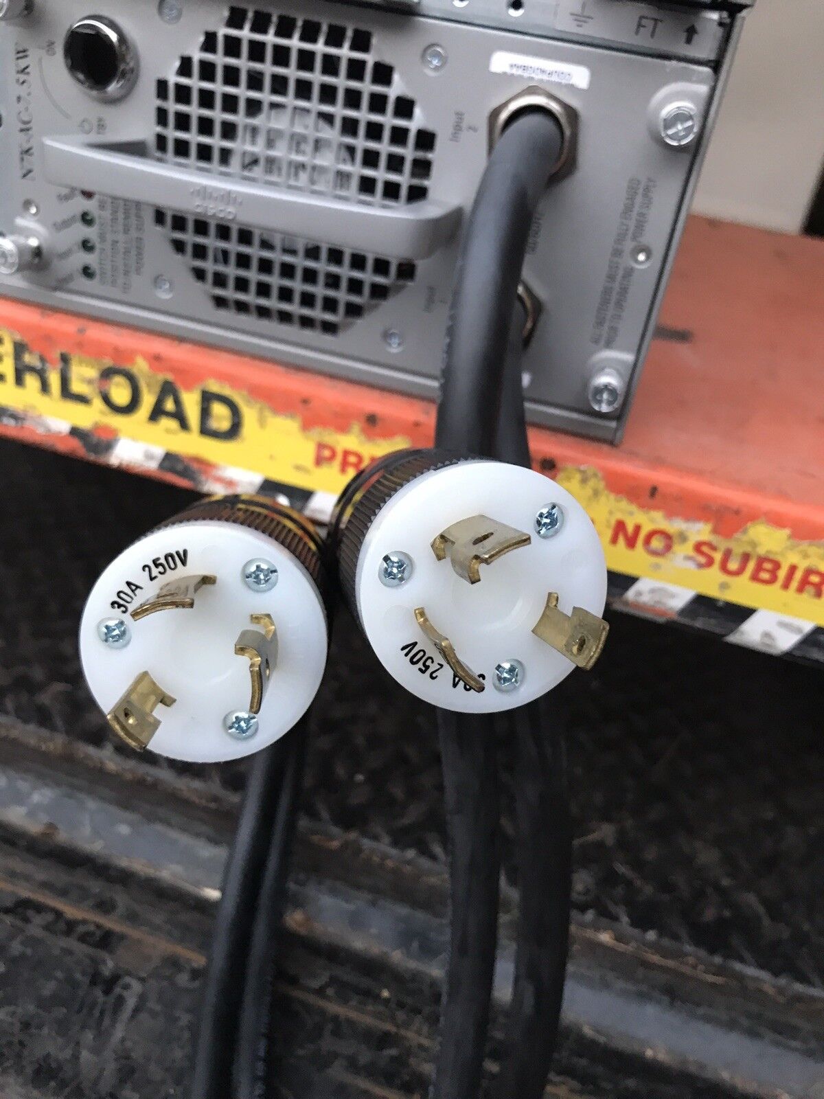 Cisco Nexus N7K-C7009 2x SUP2E 3x F248XT-25E M148GT-11 2x AC-7.5KW 5x FAB-2 F2e.