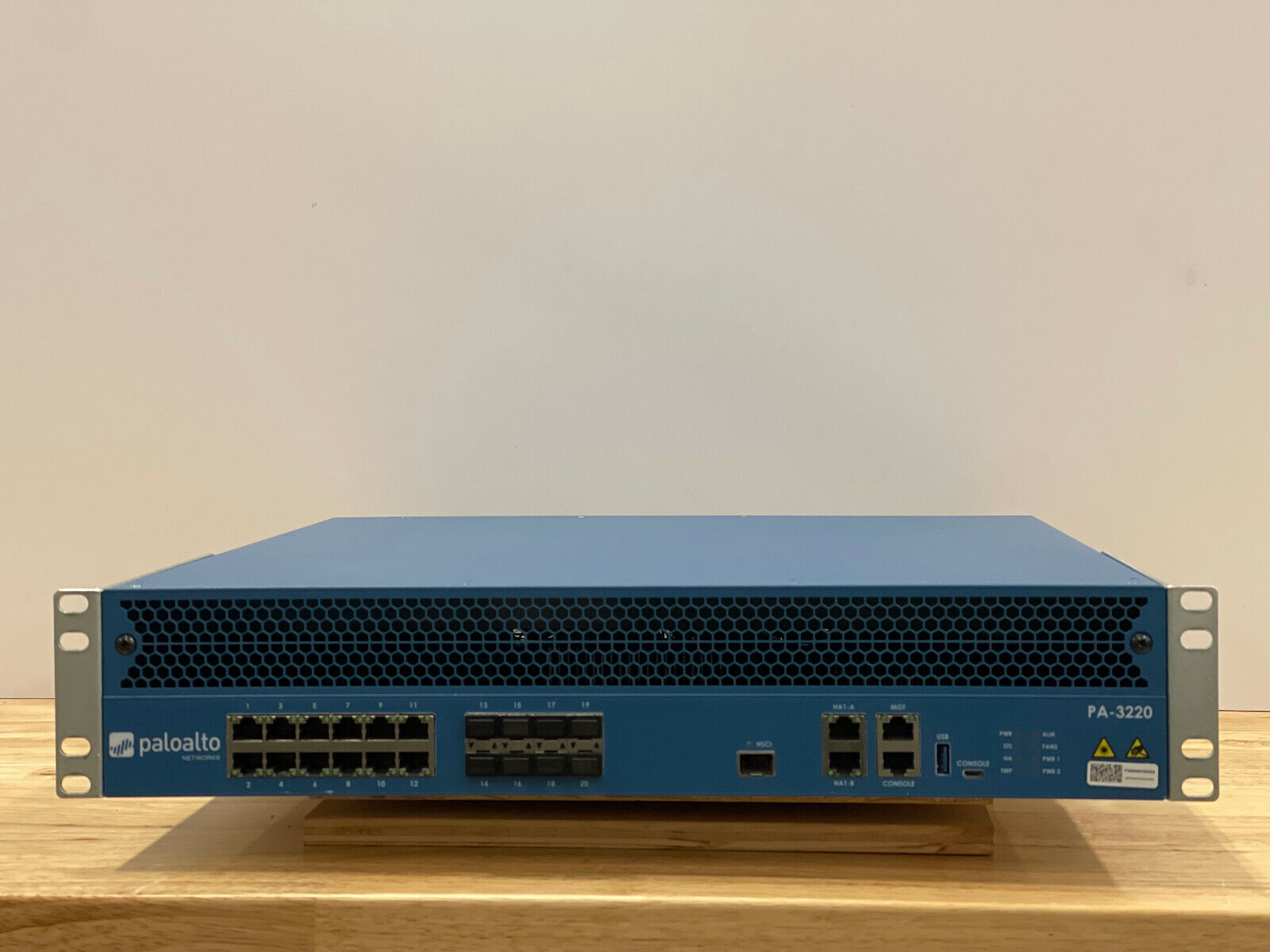 Palo Alto PA-3220 Next-Generation Firewall VPN Gateway 12x RJ-45 8x SF Palo Alto PA-3220 Next-Generation Firewall VPN Gateway 12x RJ-45 8x SF
