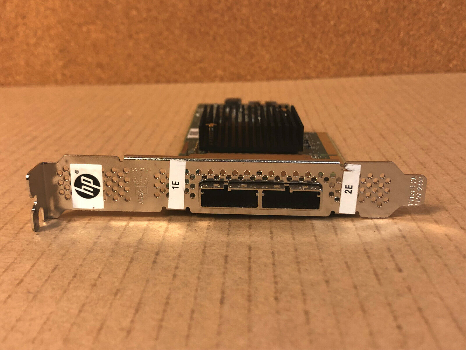 HPE 8-lane External SAS 6Gbps Host Bus Adapter HBA LSI SAS9207-8e 638836-001.