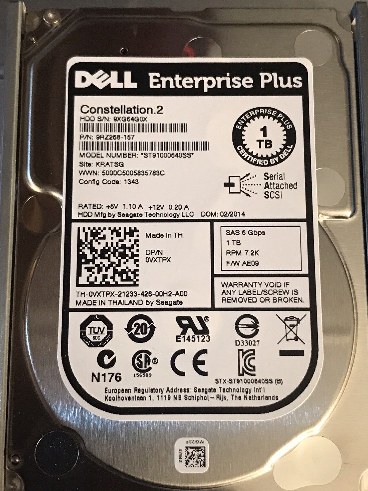 Dell FreeNAS SC220 24 bay SFF 24x 1TB SAS 7.2K Bezel Rails 2x EMM 2x 700W PSU 24x.