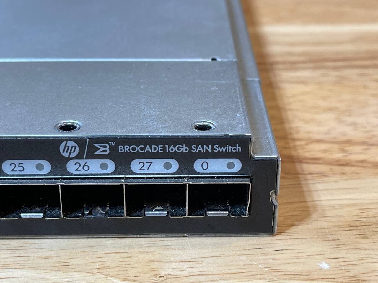 HP Brocade 724424-001 C8S46A 16Gb FC SAN Switch 28 ports Licensed BladeSystem C3000 C7000 80-1007508-03.