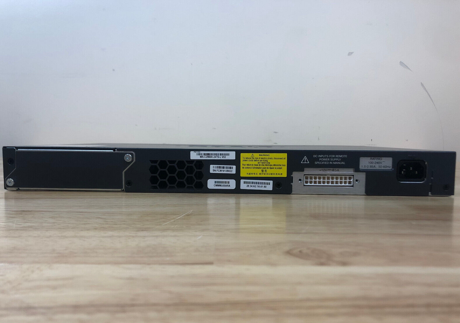 Cisco WS-C2960X-24TS-L Ethernet Switch 24x 10/100/1000 Gigabit ports 1U 4x SFP.