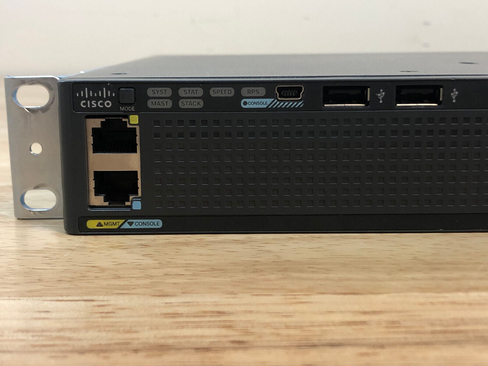 Cisco WS-C2960X-24TS-L Ethernet Switch 24x 10/100/1000 Gigabit ports 1U 4x SFP.