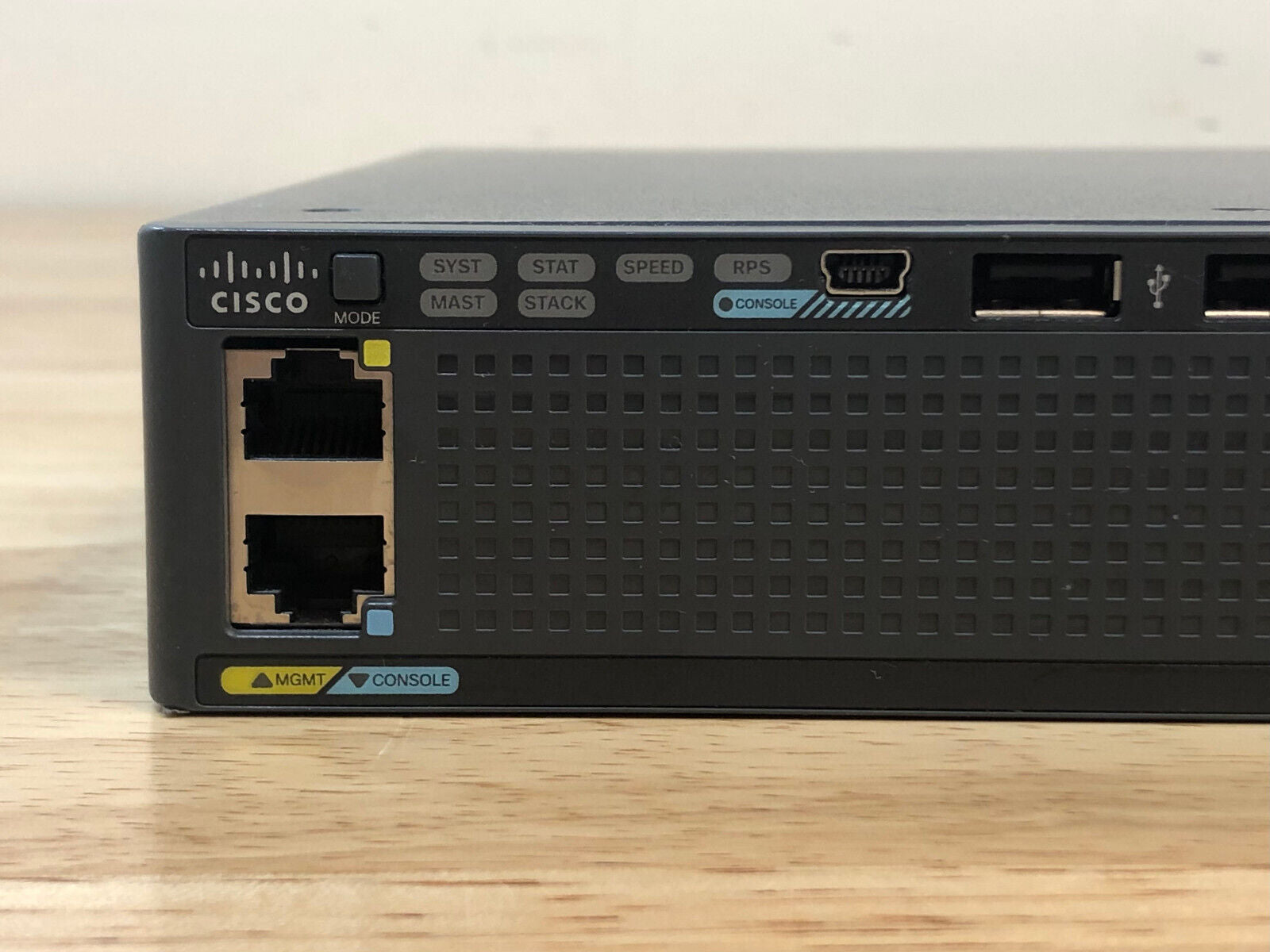 Cisco WS-C2960X-24TS-L Ethernet Switch 24x 10/100/1000 Gigabit ports 1U 4x SFP.