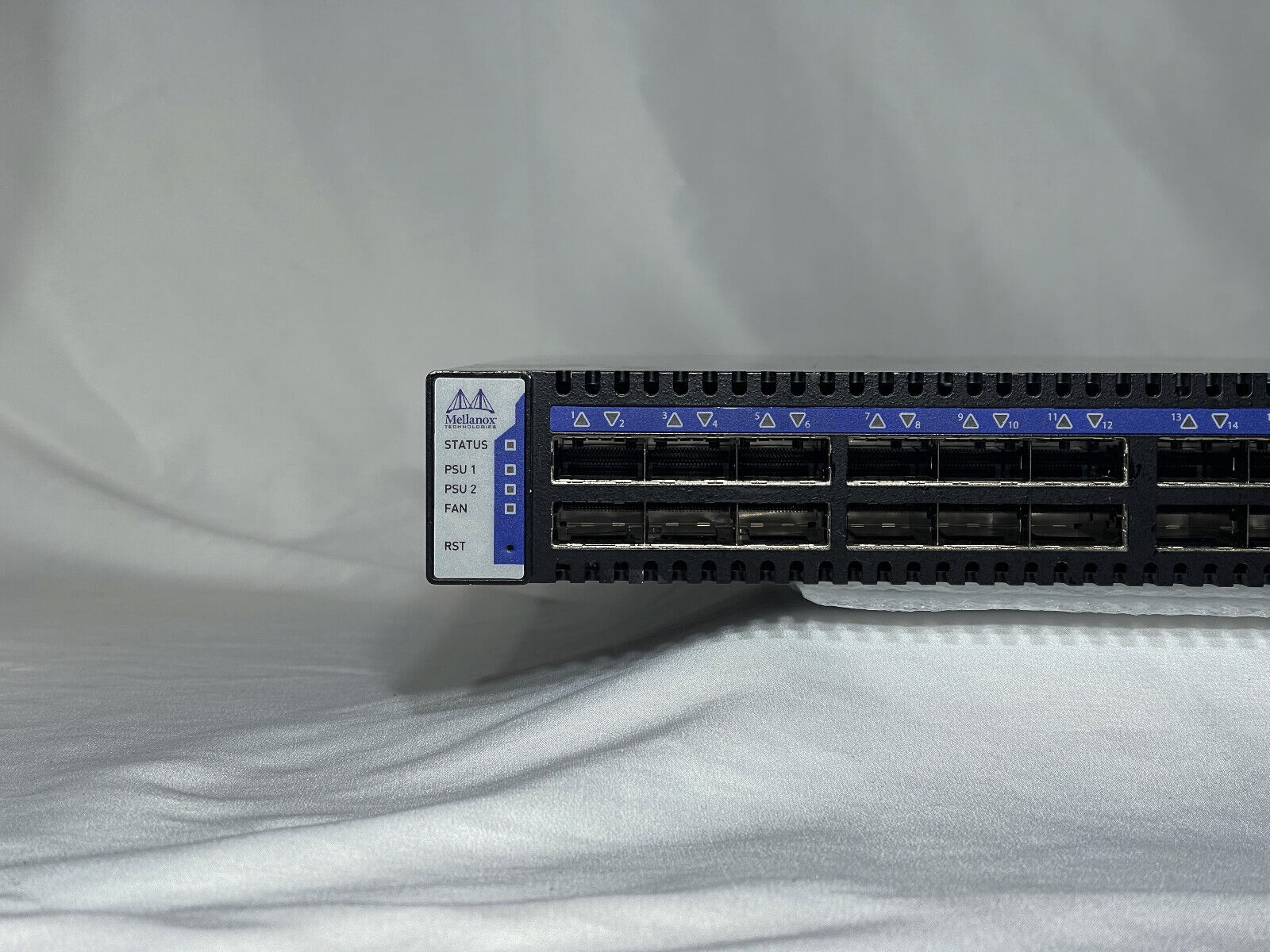 Mellanox IS5030 36-Port QDR 40Gbps InfiniBand Switch 2x PSU Ears Back-to-Front MIS5030Q-1BFC.