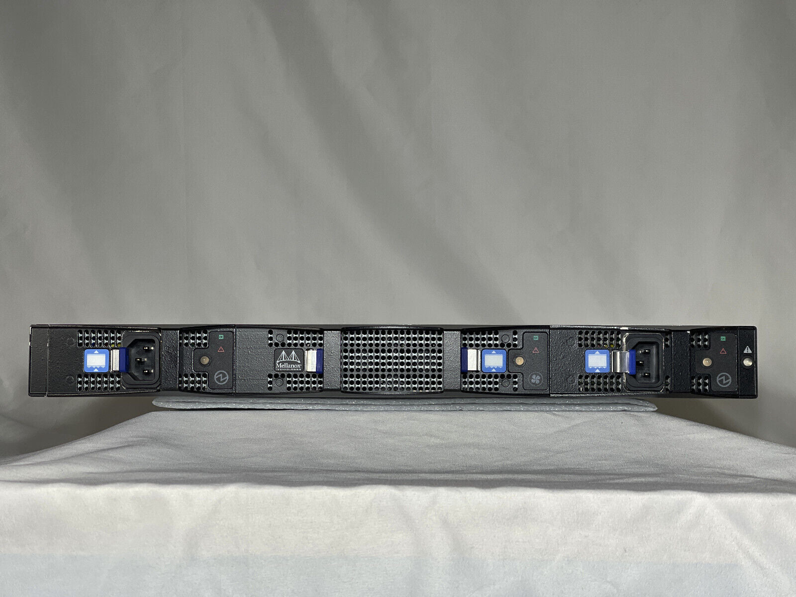 Mellanox IS5035 36-Port QDR 40Gbps InfiniBand Switch 2x PSU Ears Back-to-Front MIS5035Q-1BFC.