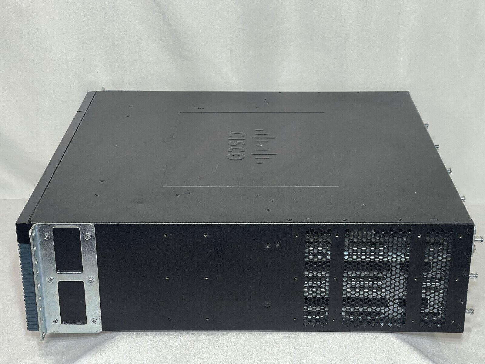 Cisco ISR 3945 Router 3x 1GbE 2x PSU SPE150 1GB RAM 256MB CF IPBASE K9.