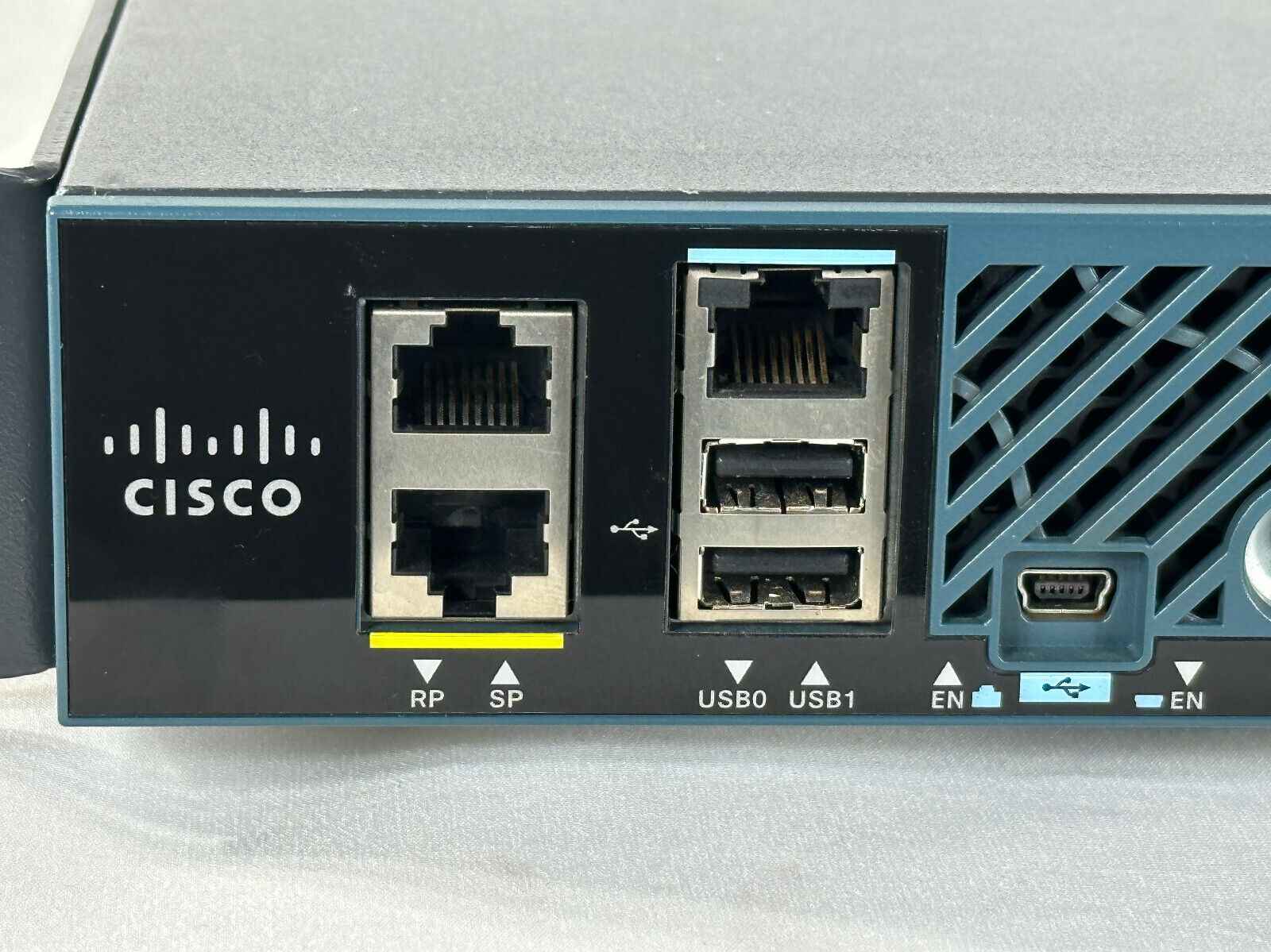 Cisco AIR-CT5508-12-K9 5500 Series Wireless LAN Controller SFP 12 AP CAPWAP PSU.