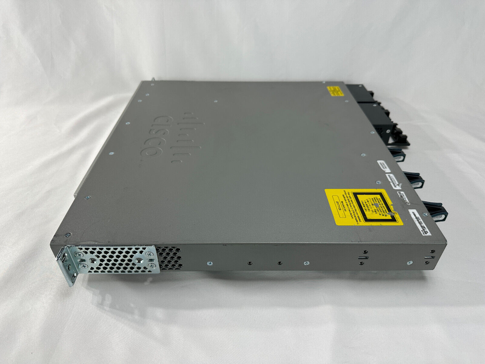 Cisco Catalyst WS-C3850-12XS-S Ethernet Switch 12 x 10GbE SFP+ 2x 1100WAC PSU.