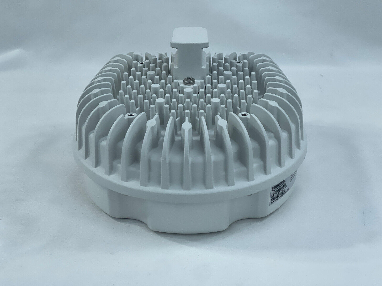 HPE Aruba AP-577-US Outdoor Wireless Access Point WiFi 6 802.11ax 4x4 MU-MIMO.