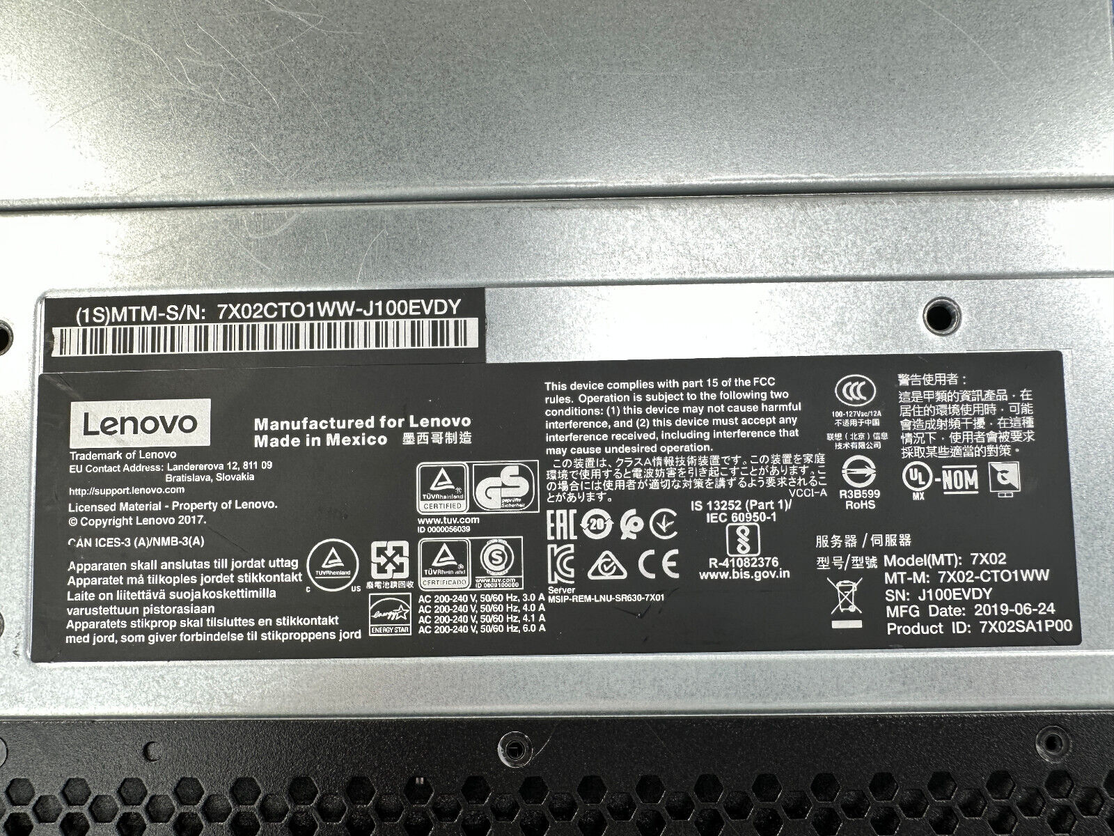 Lenovo ThinkSystem SR630 Server 8SFF 2x Xeon Silver 4410 16C 32GB 930-8i 2x 750W.